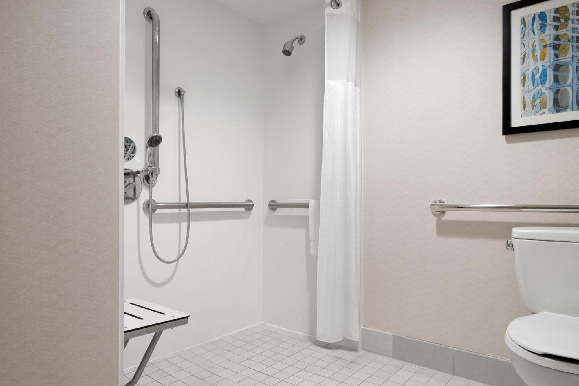 King Room Roll Shower Mobility Access