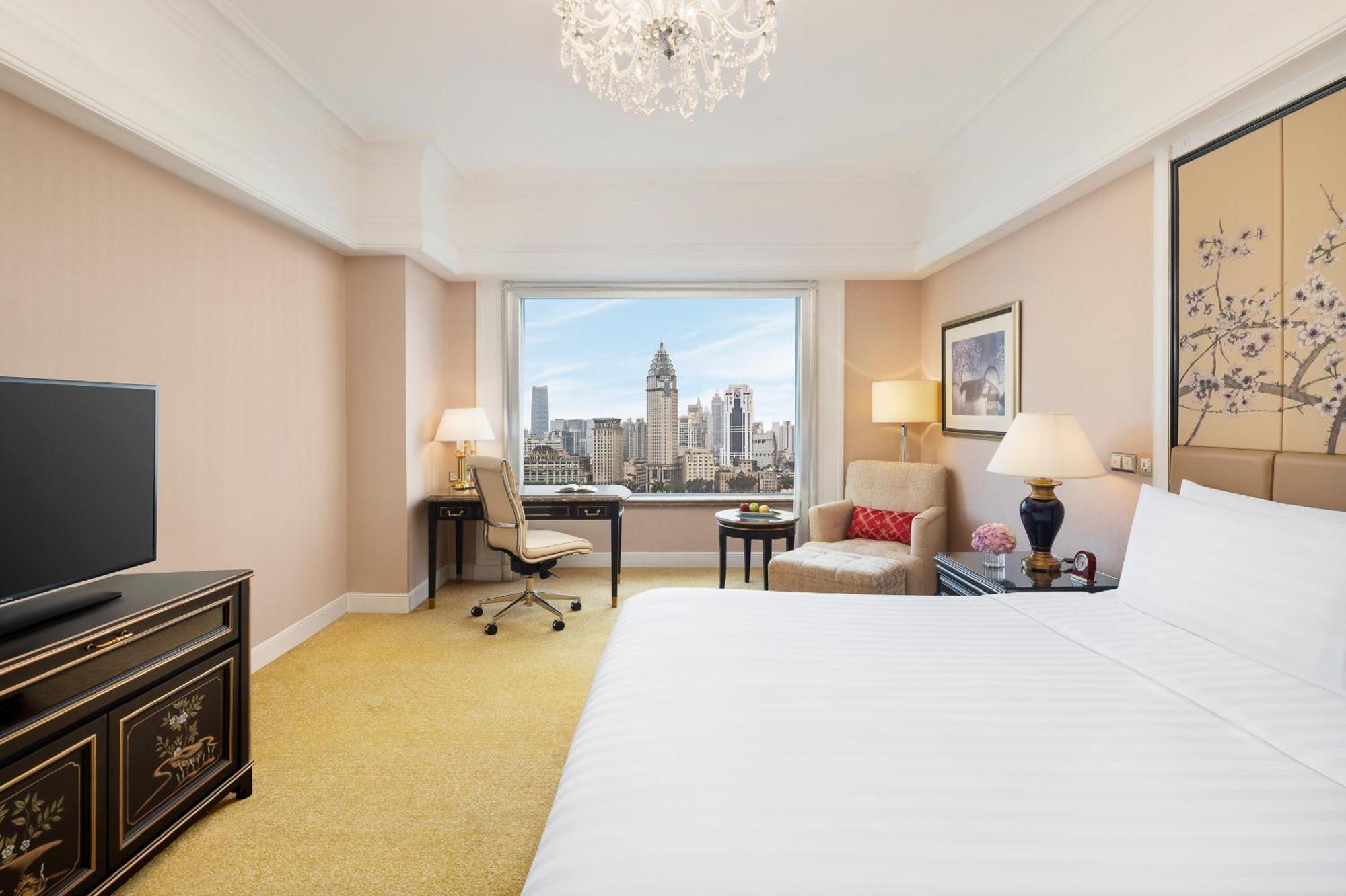 Deluxe Bund King Room