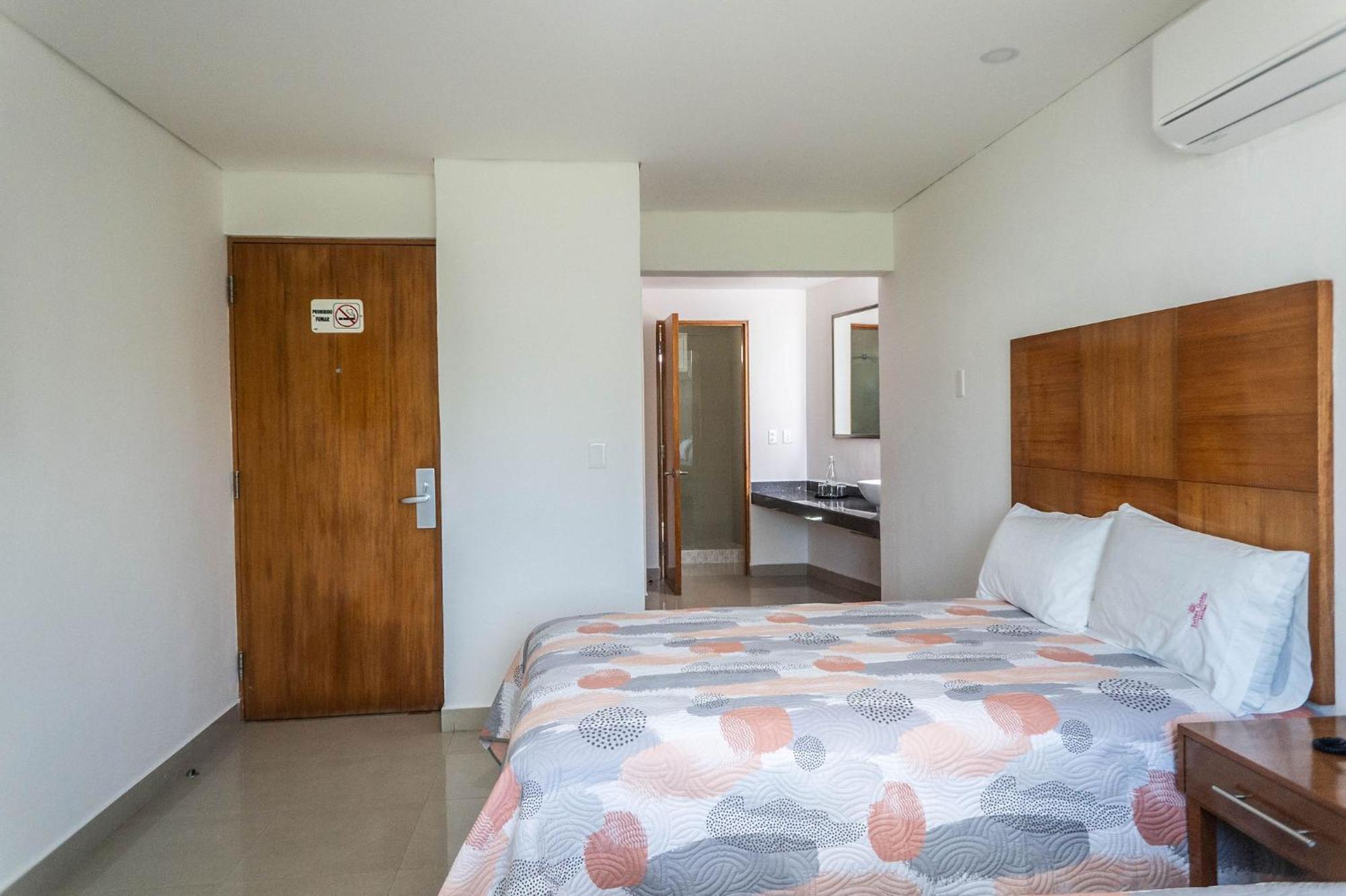 Standard Room,1739391079:JPEG
