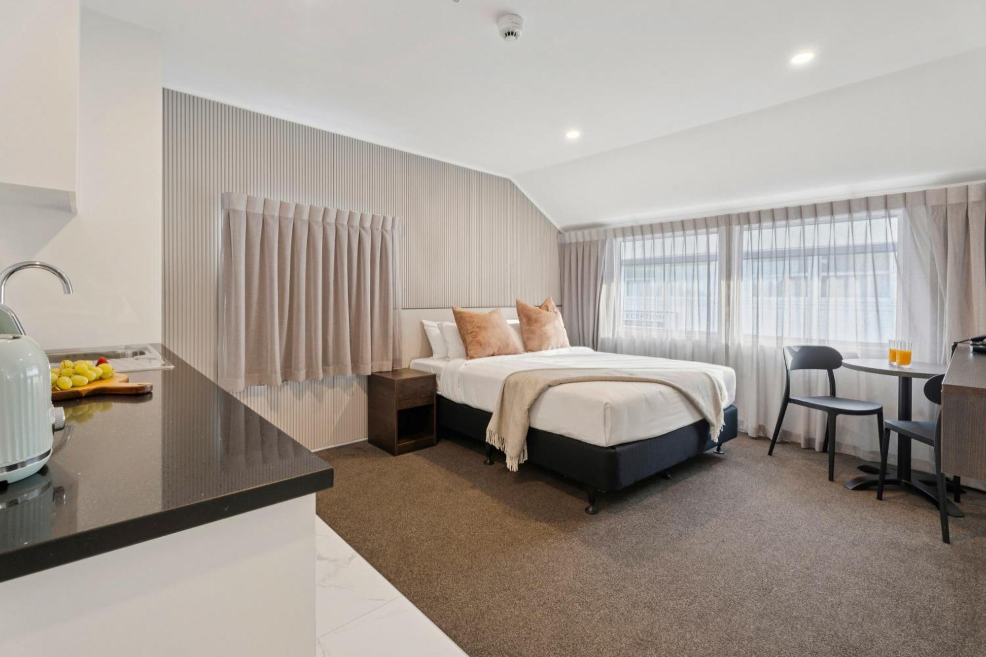 Queen Suite