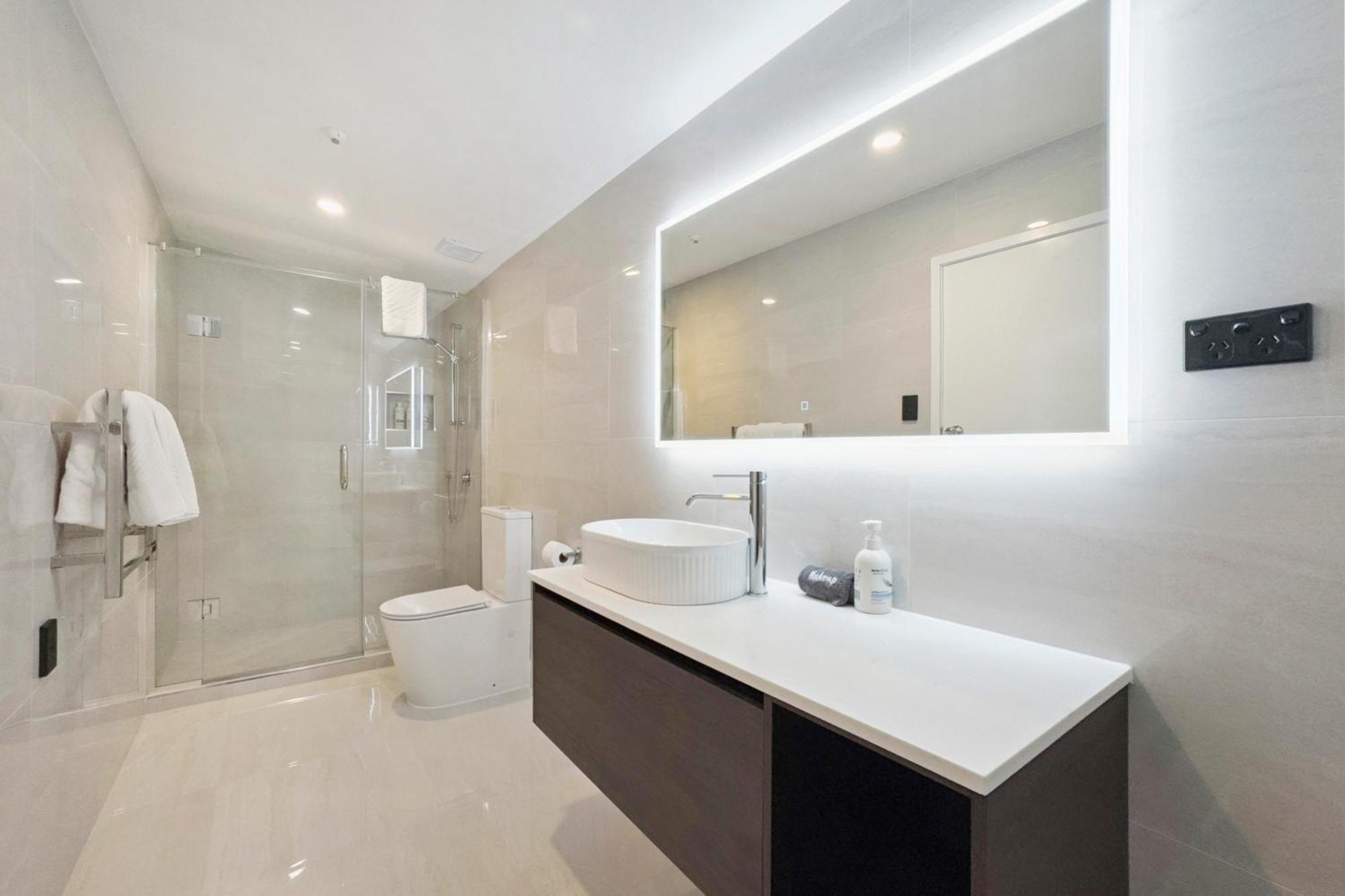 Queen Suite