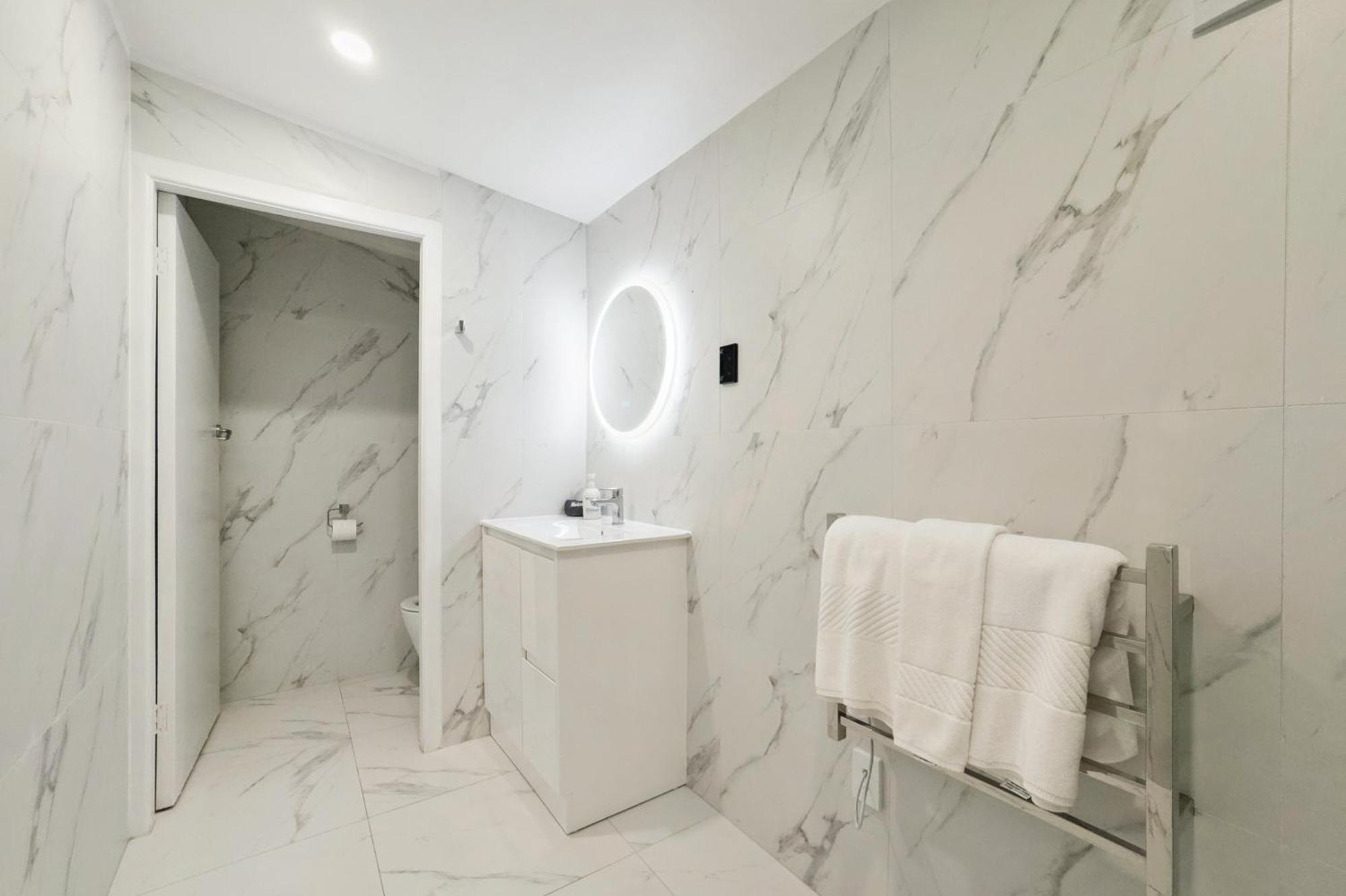 Queen Suite