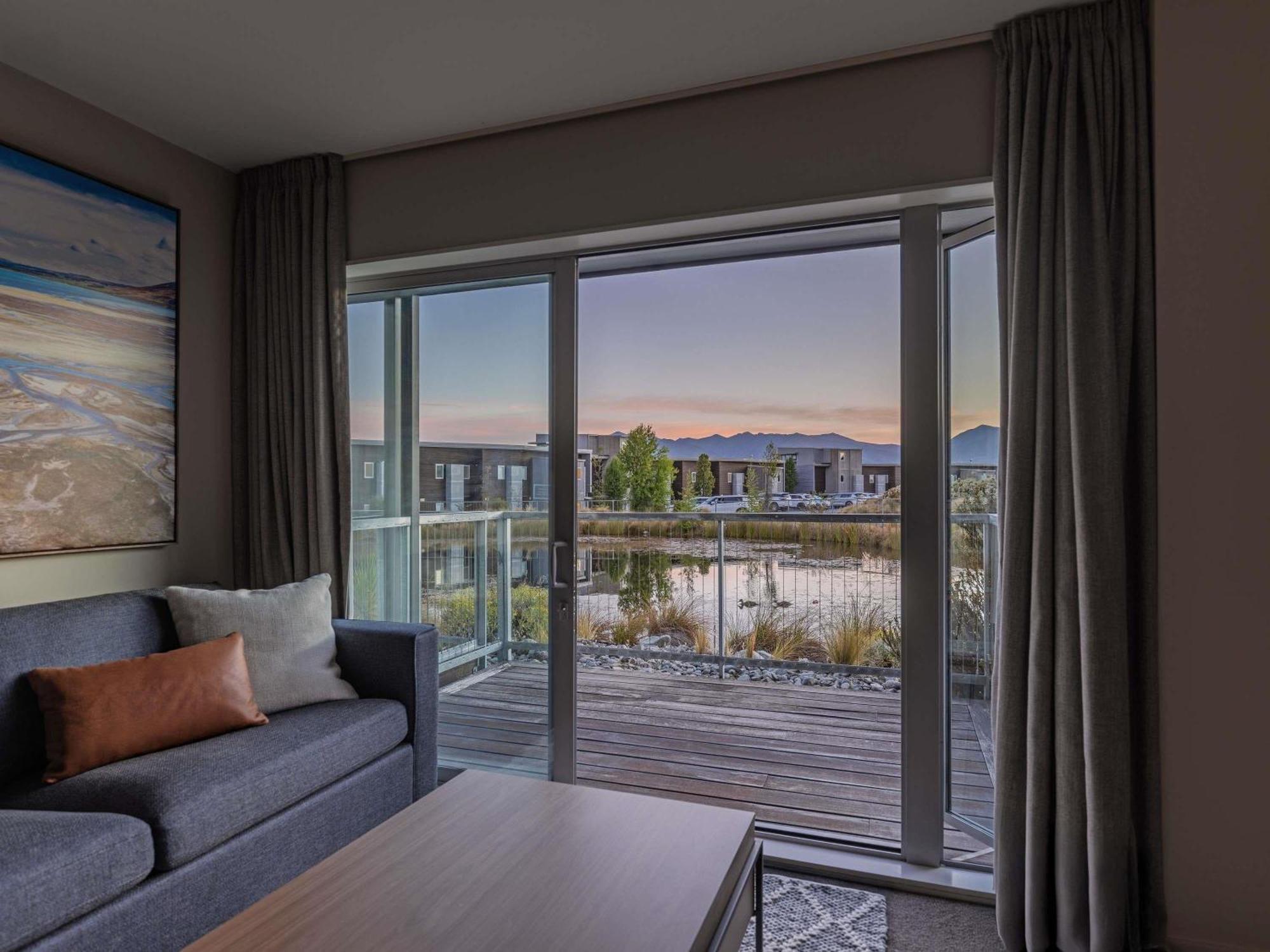 One-bedroom mountain view villa