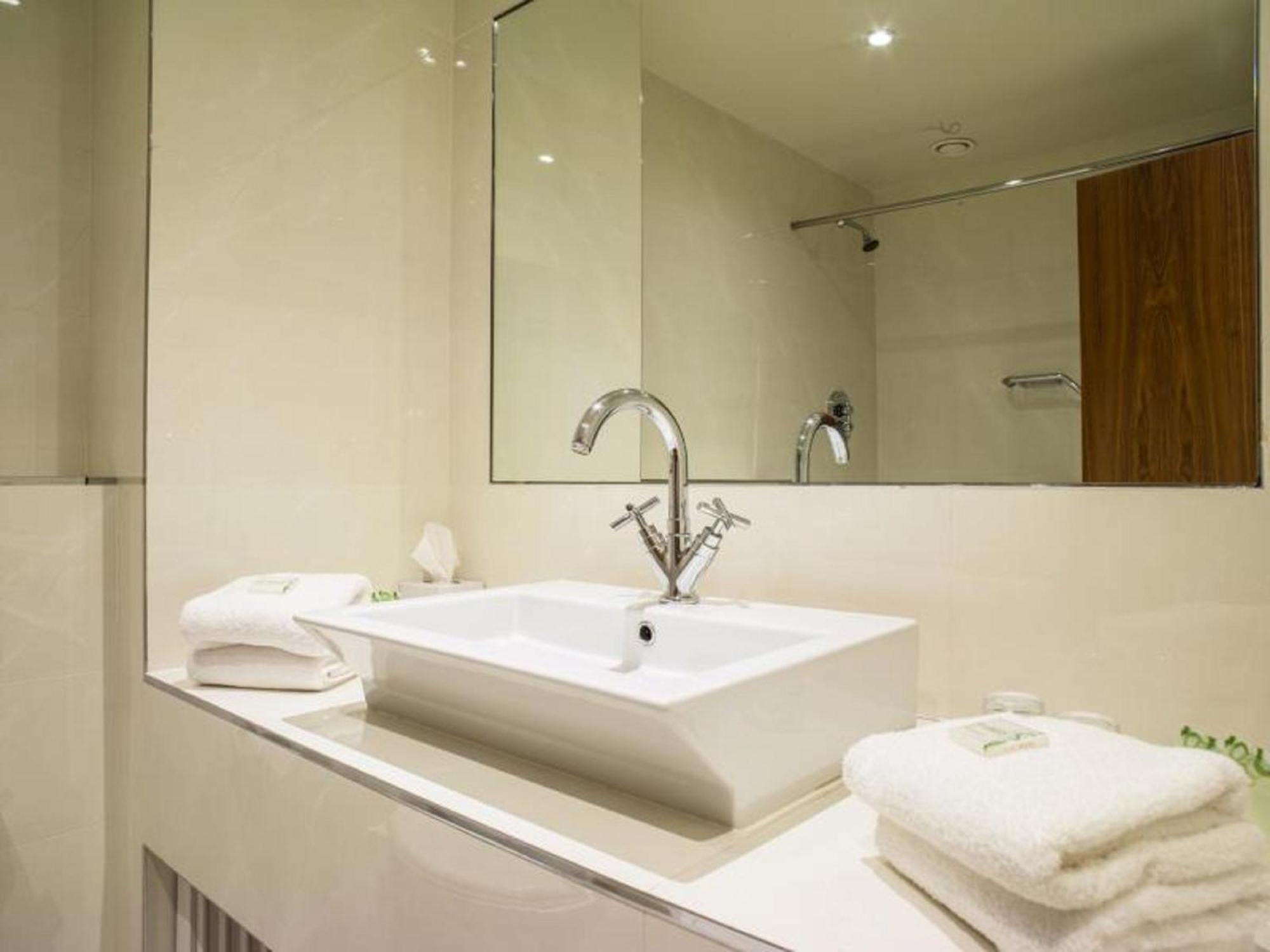 Double single occupancy
