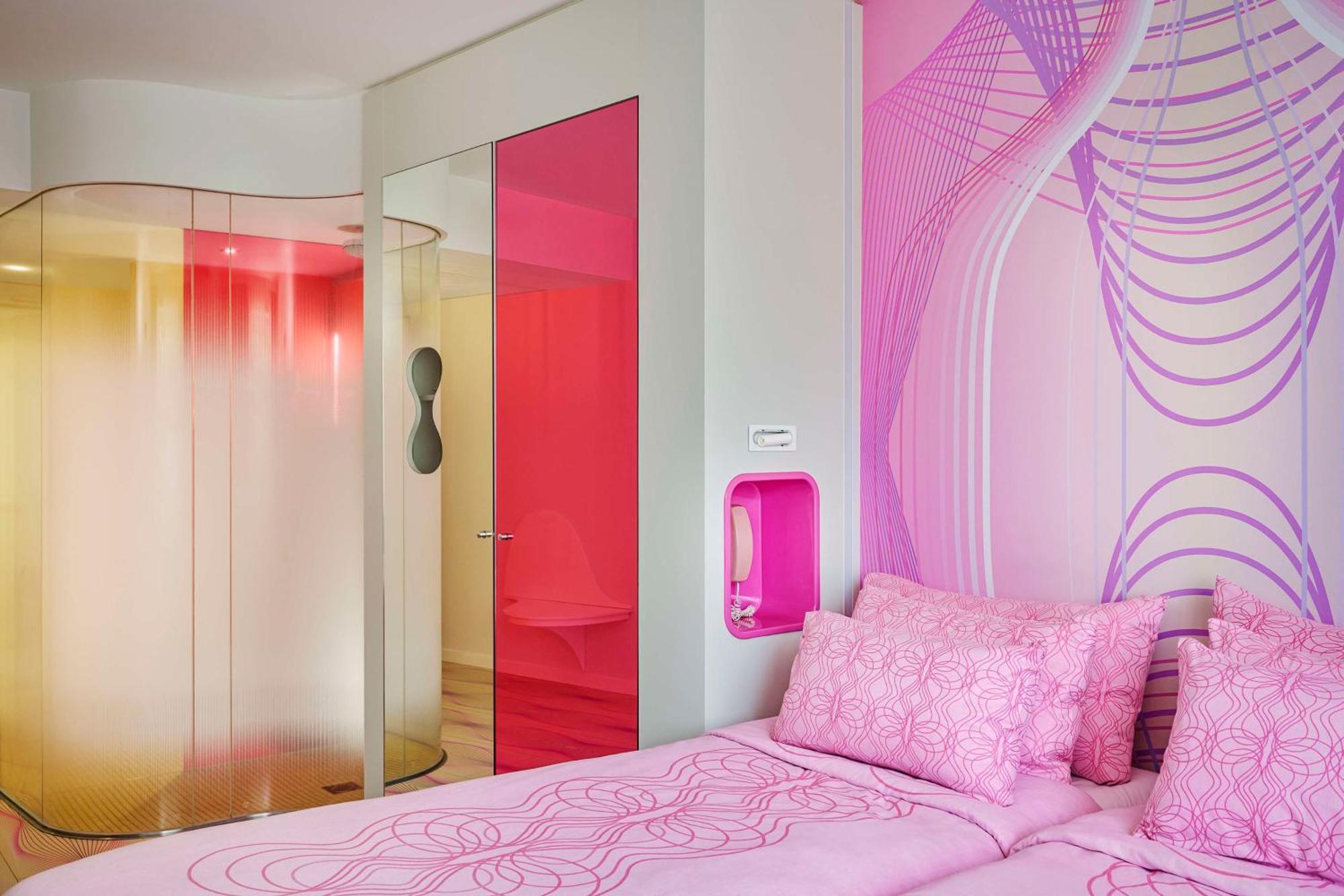 nhow Room River View