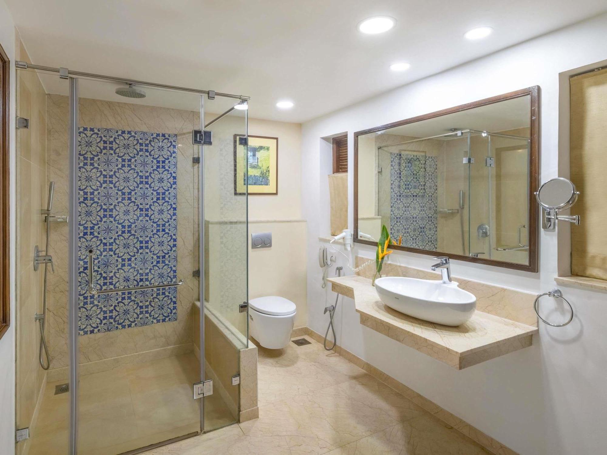 Premium Villa - 4 pints of beer bucket per stay- -10% Disc on Food & Beverages,, Laundry and SPA