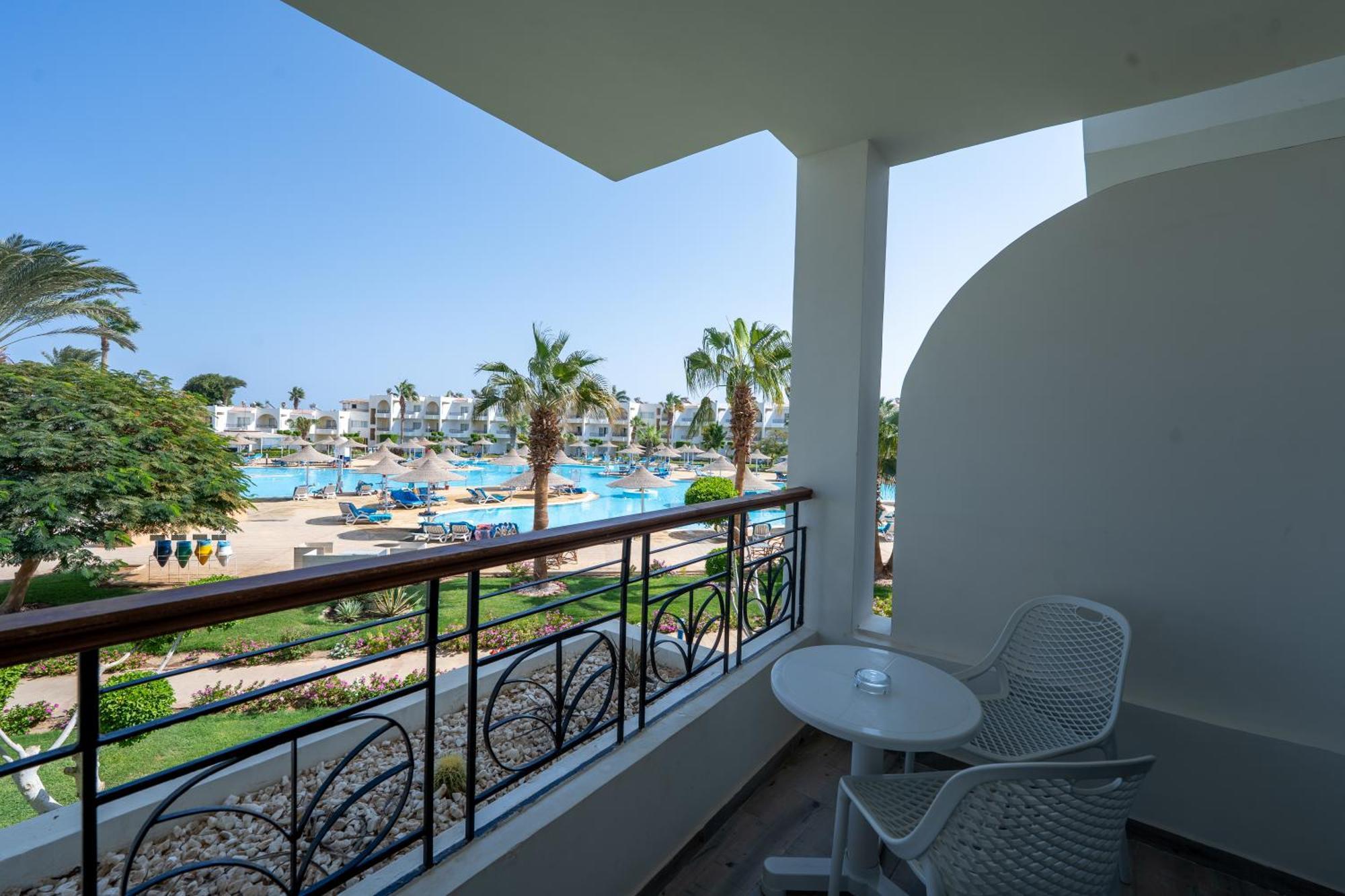 Superior Queen or Twin Pool View