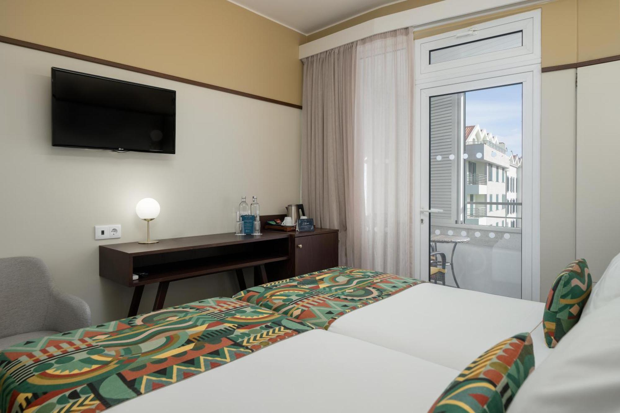 Double or Twin Room Balcony