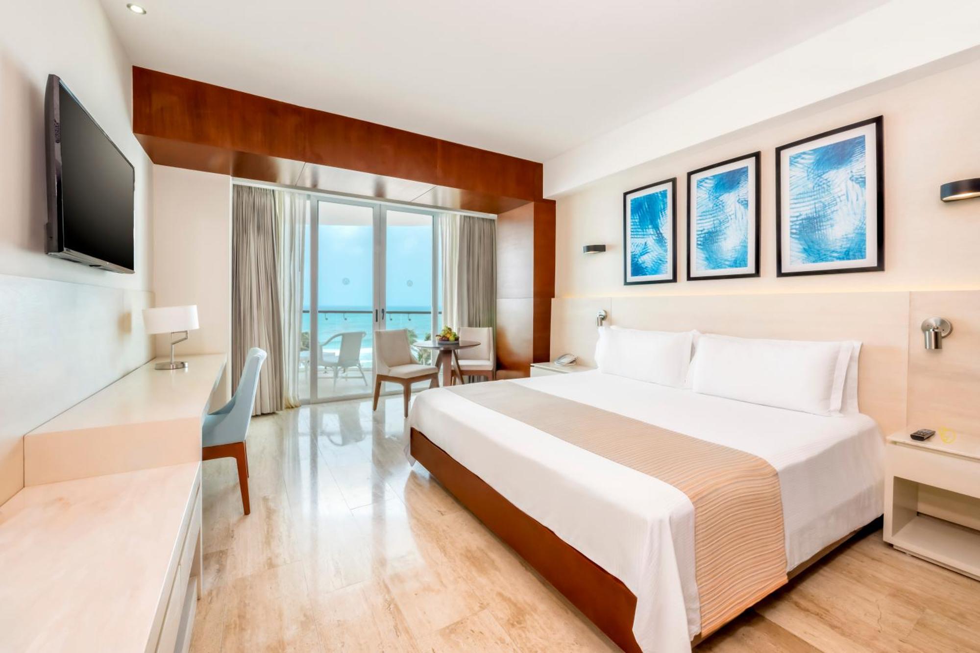 Altitude Suite ocean front