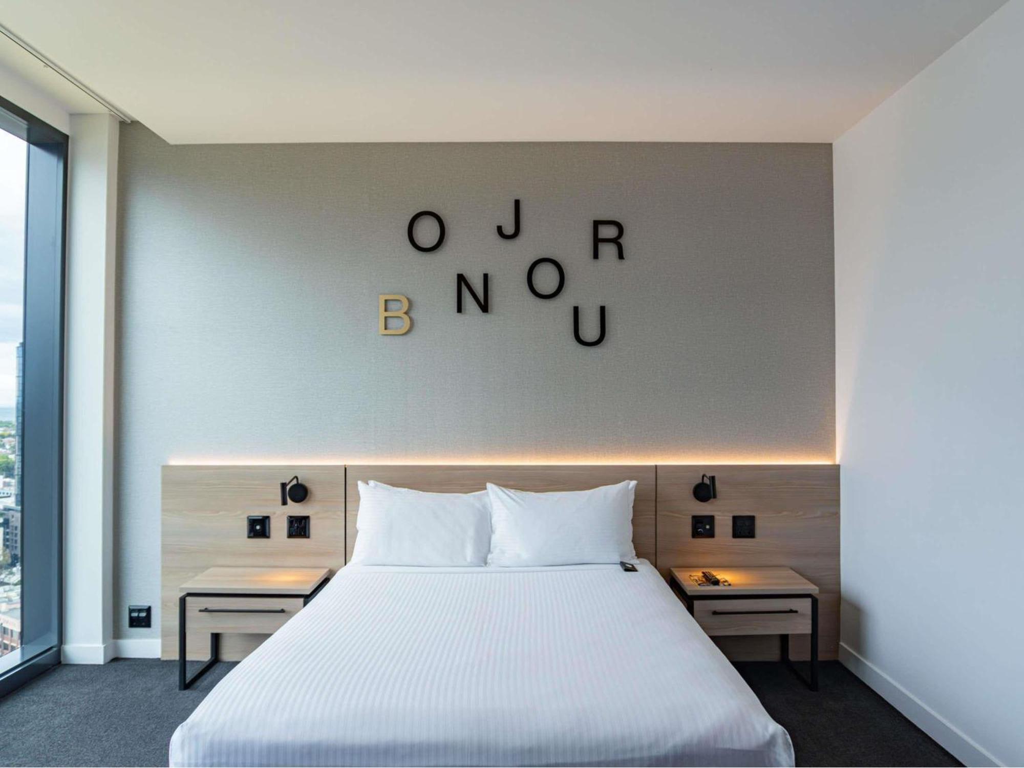 Standard Queen Room Accessible
