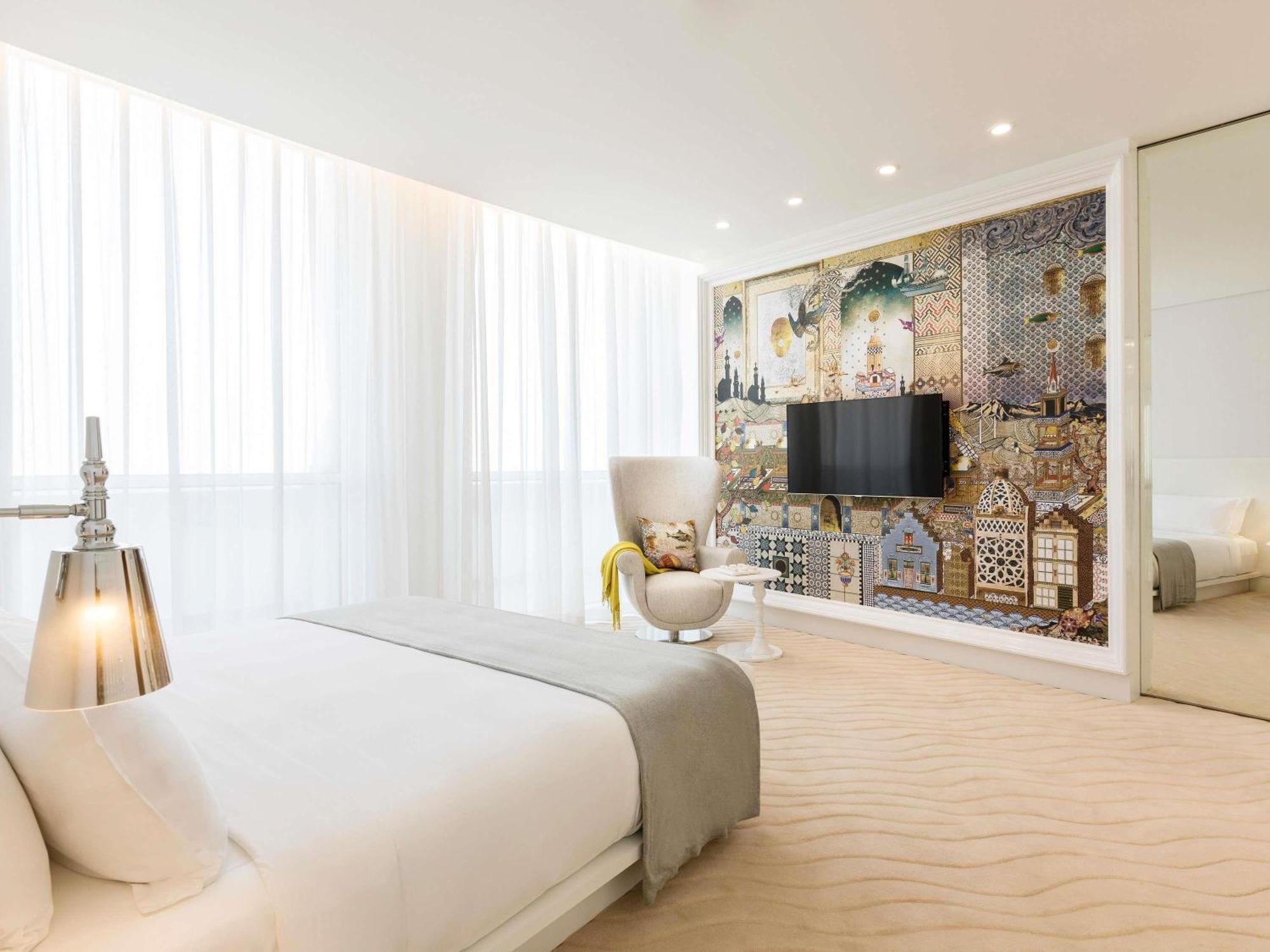 Quarto com Cama King-size e Vista Panorâmica