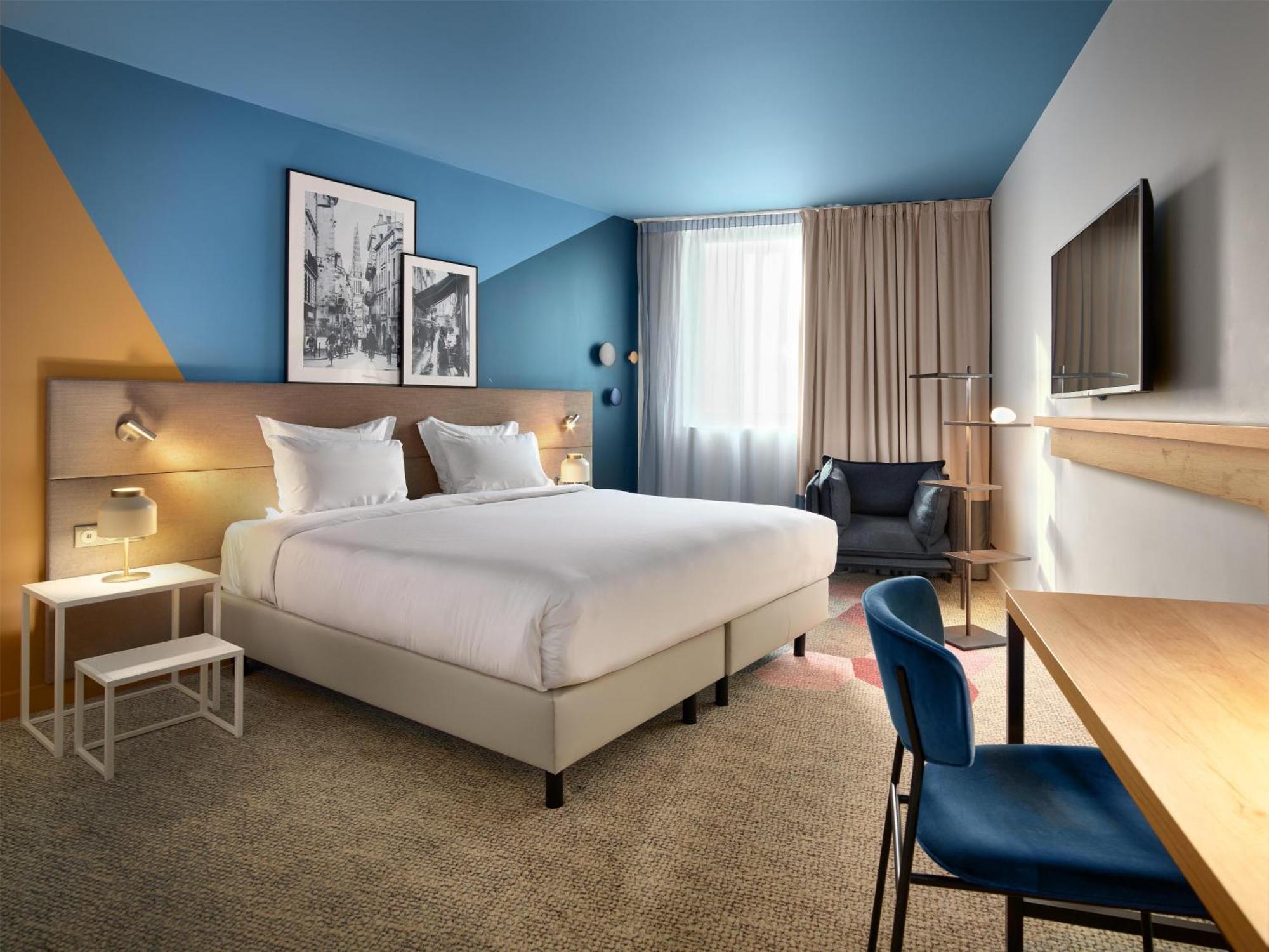 Superior Room,1765990750:JPEG