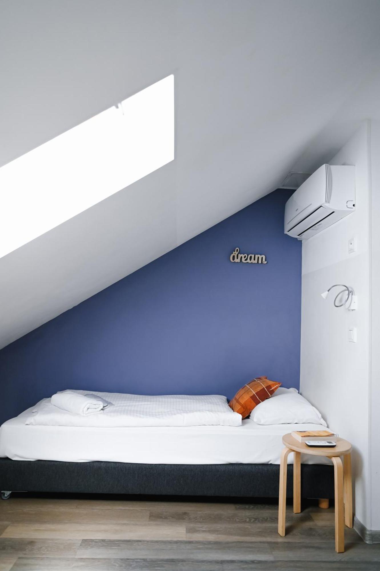 Private Room 2 Beds