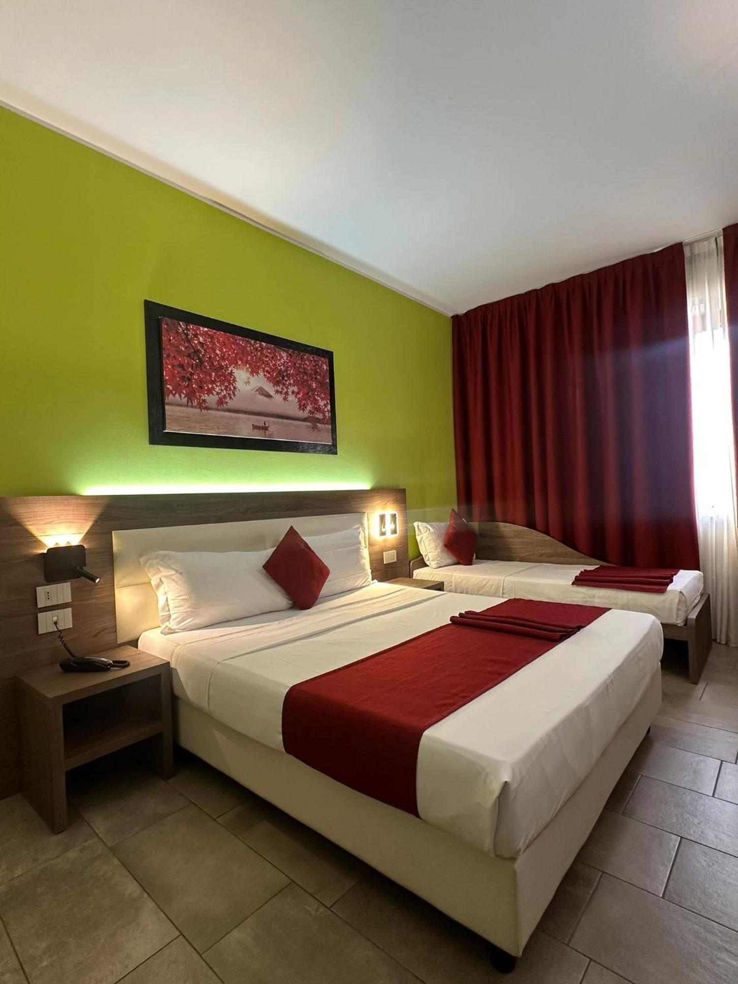 Deluxe Triple Room