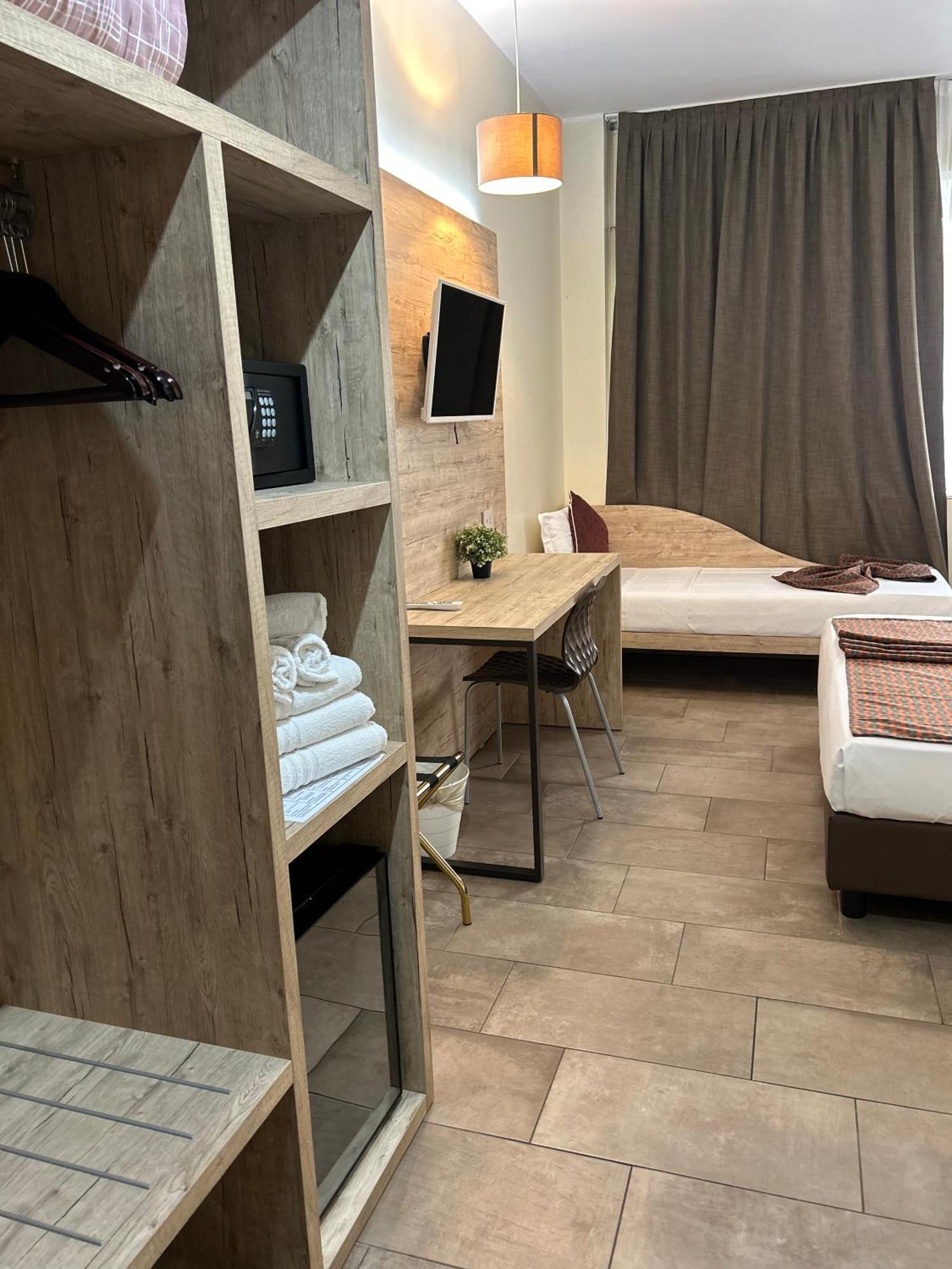 Deluxe Triple Room