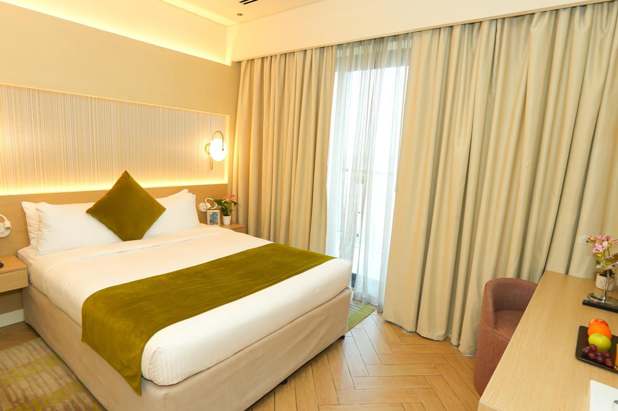 Standard Room without Balcony Main Road
