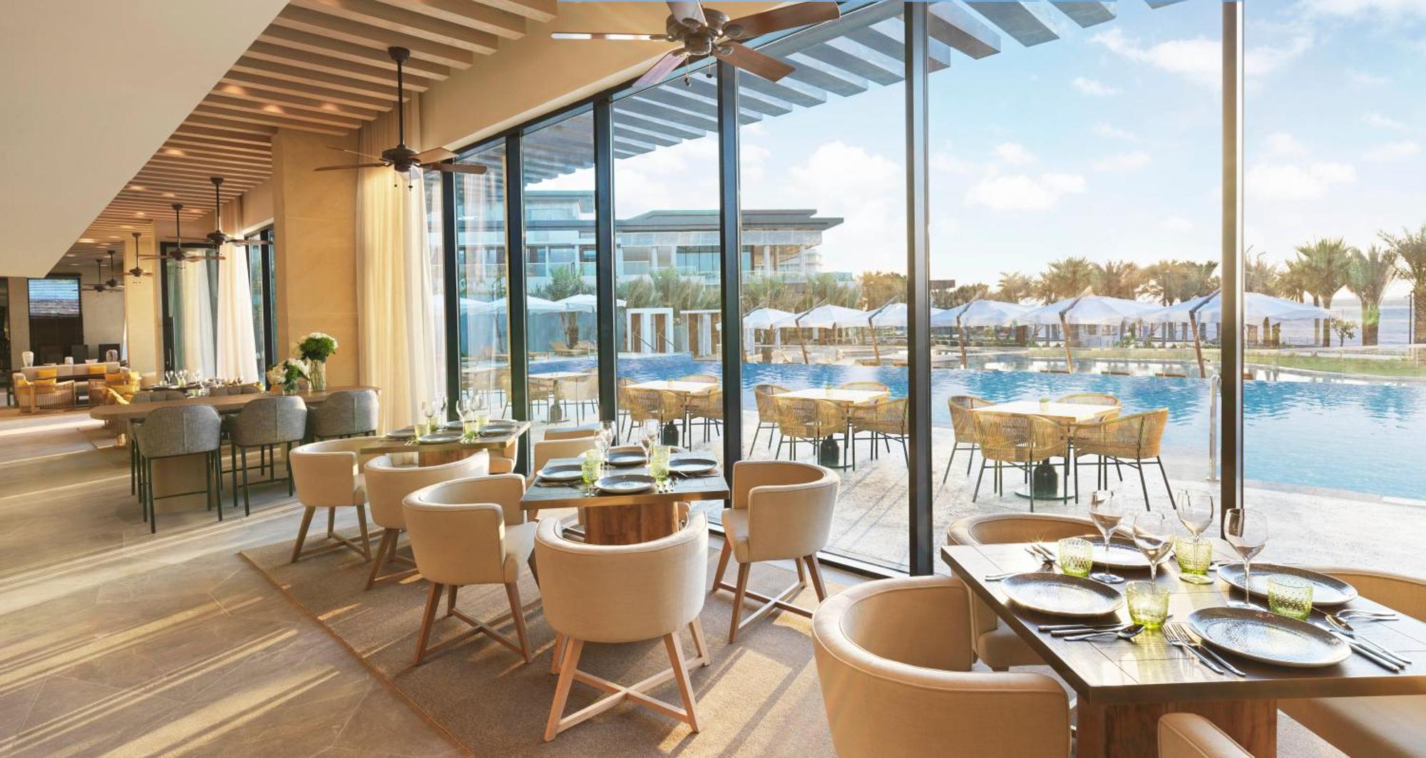King Room Infinity Ocean View Club Lounge Access
