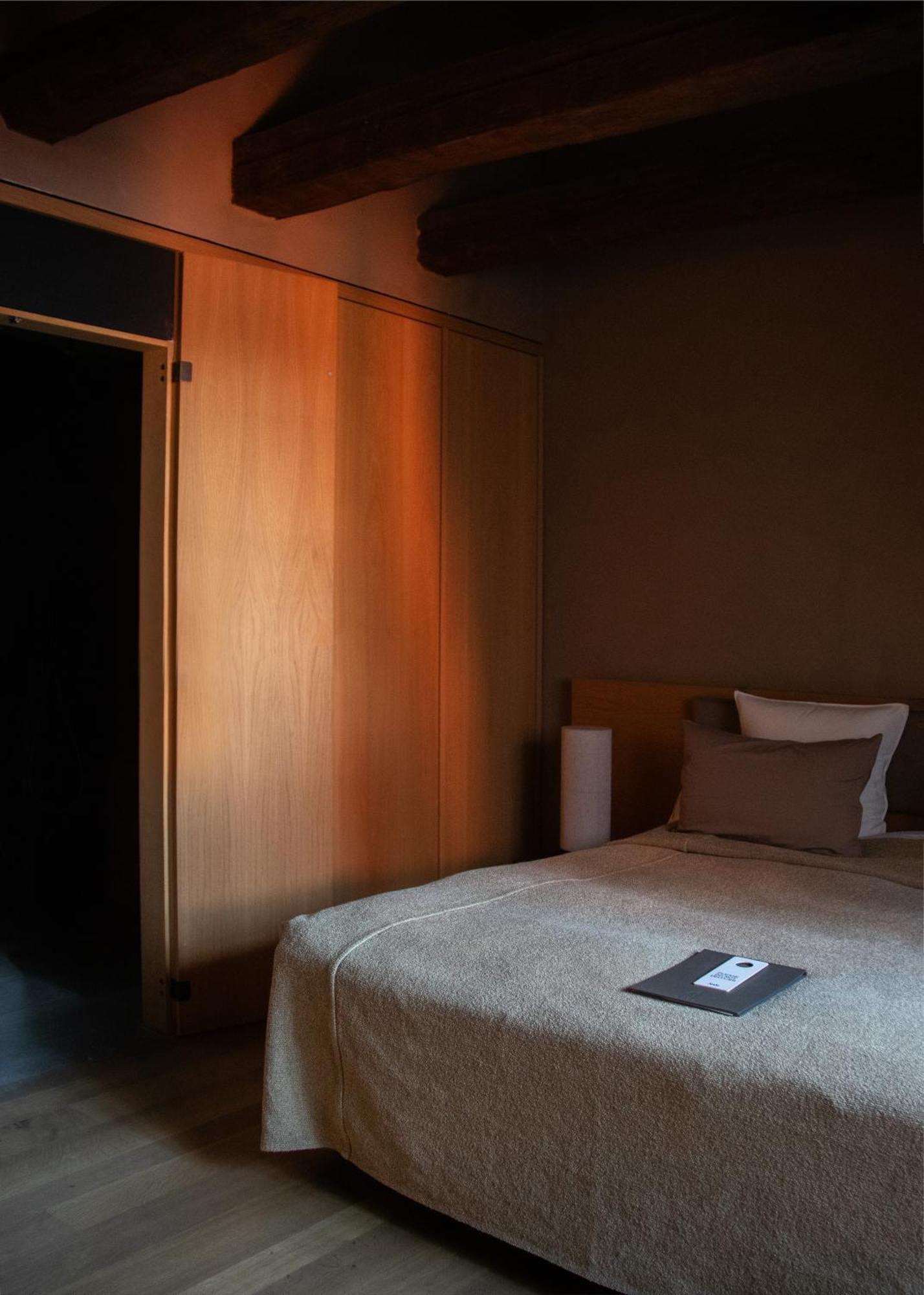 Room 4 Comfort Room