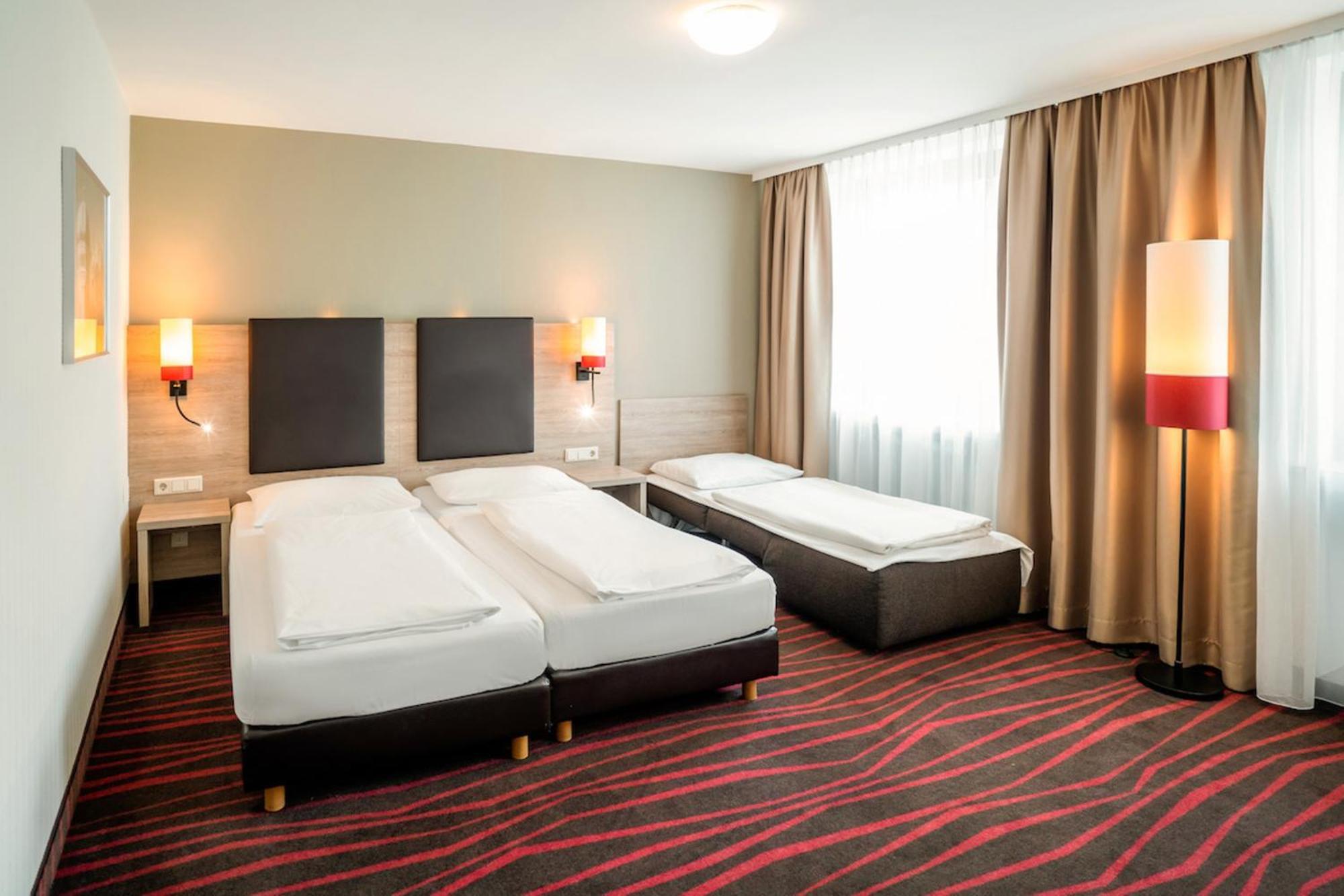 Quadruple Room no air-condition,1742568754:JPEG