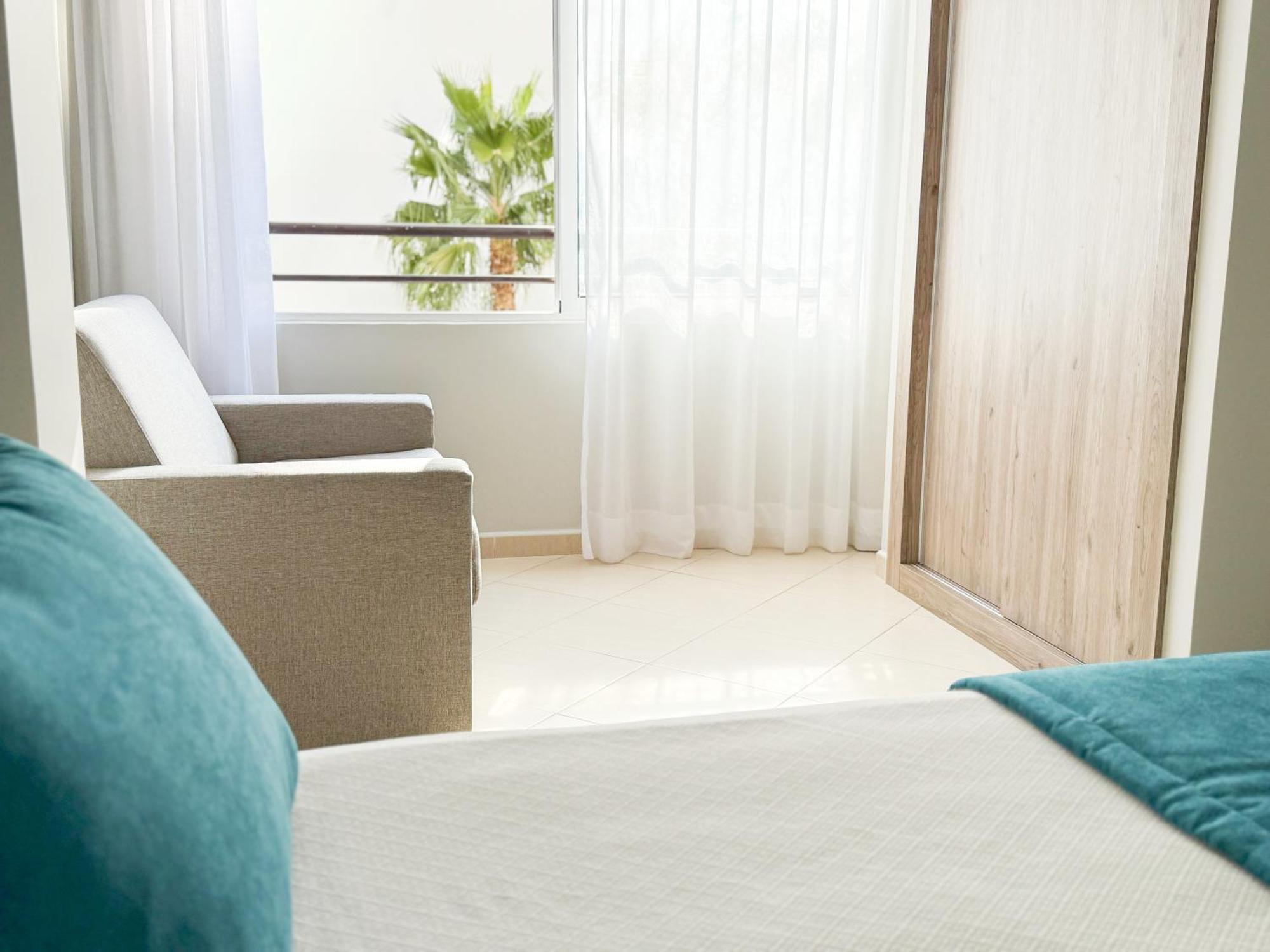 Superior Triple Child Room