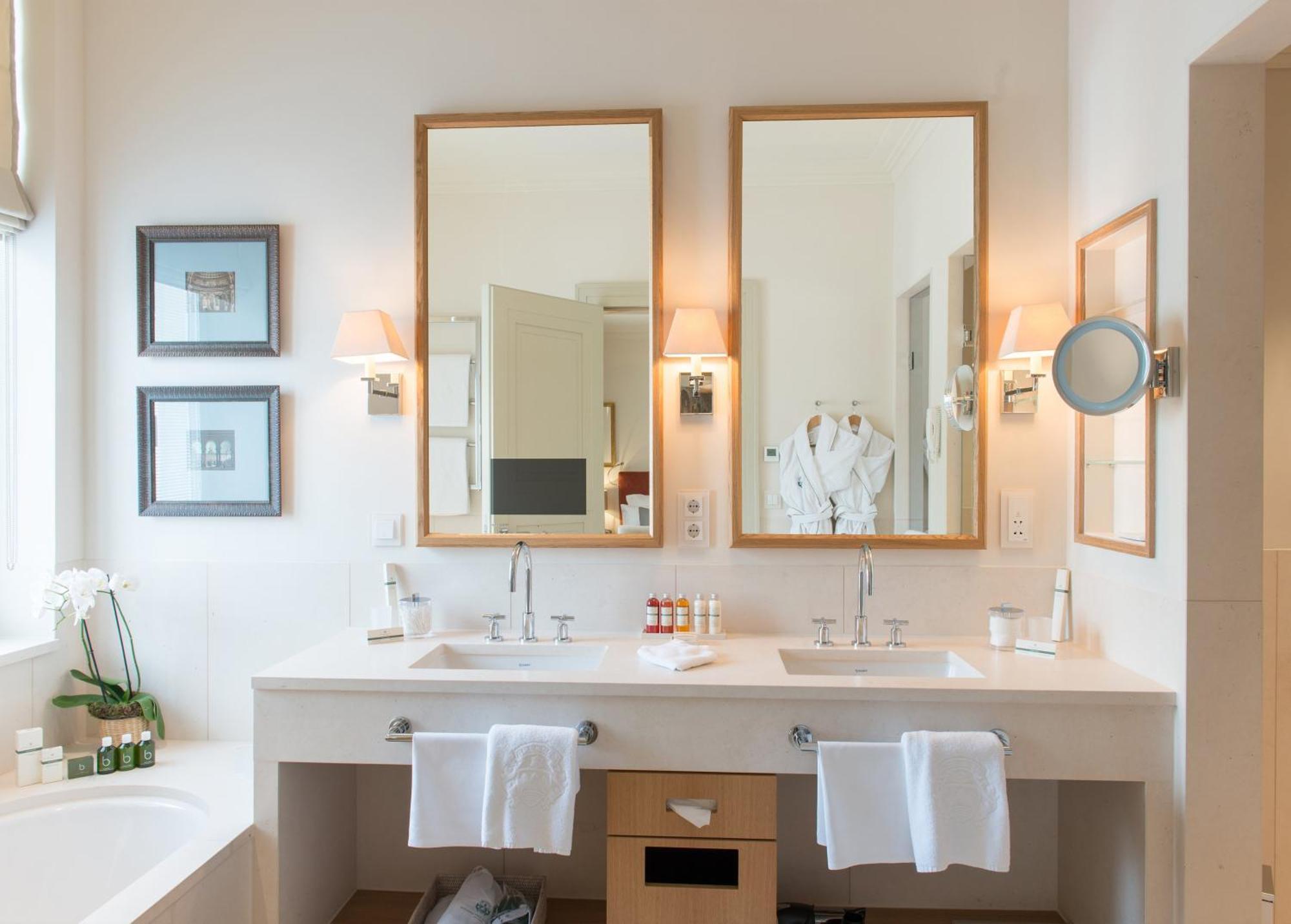 Stephanie Superior Double Room