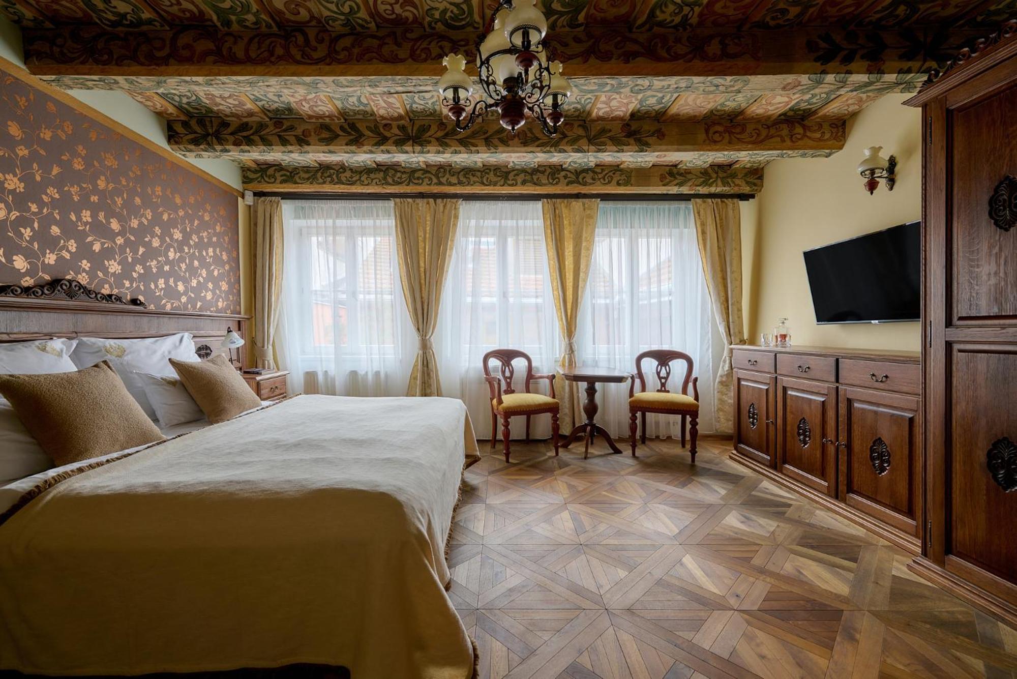 Royal Deluxe Double Room
