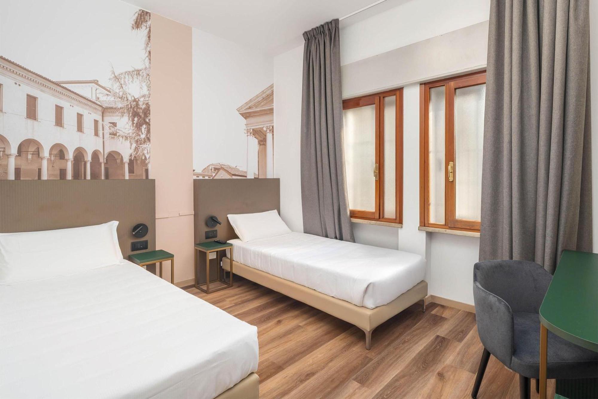 Zweibettzimmer