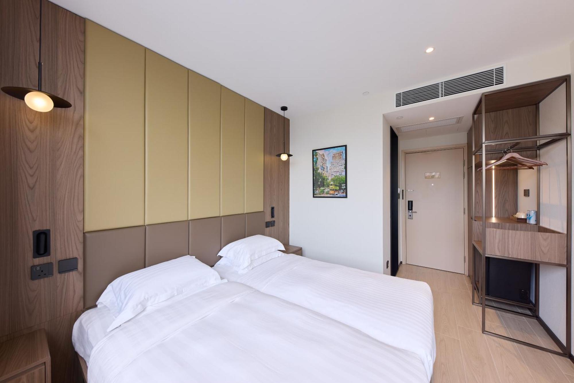 Rosedale King or Twin Room 33 or F