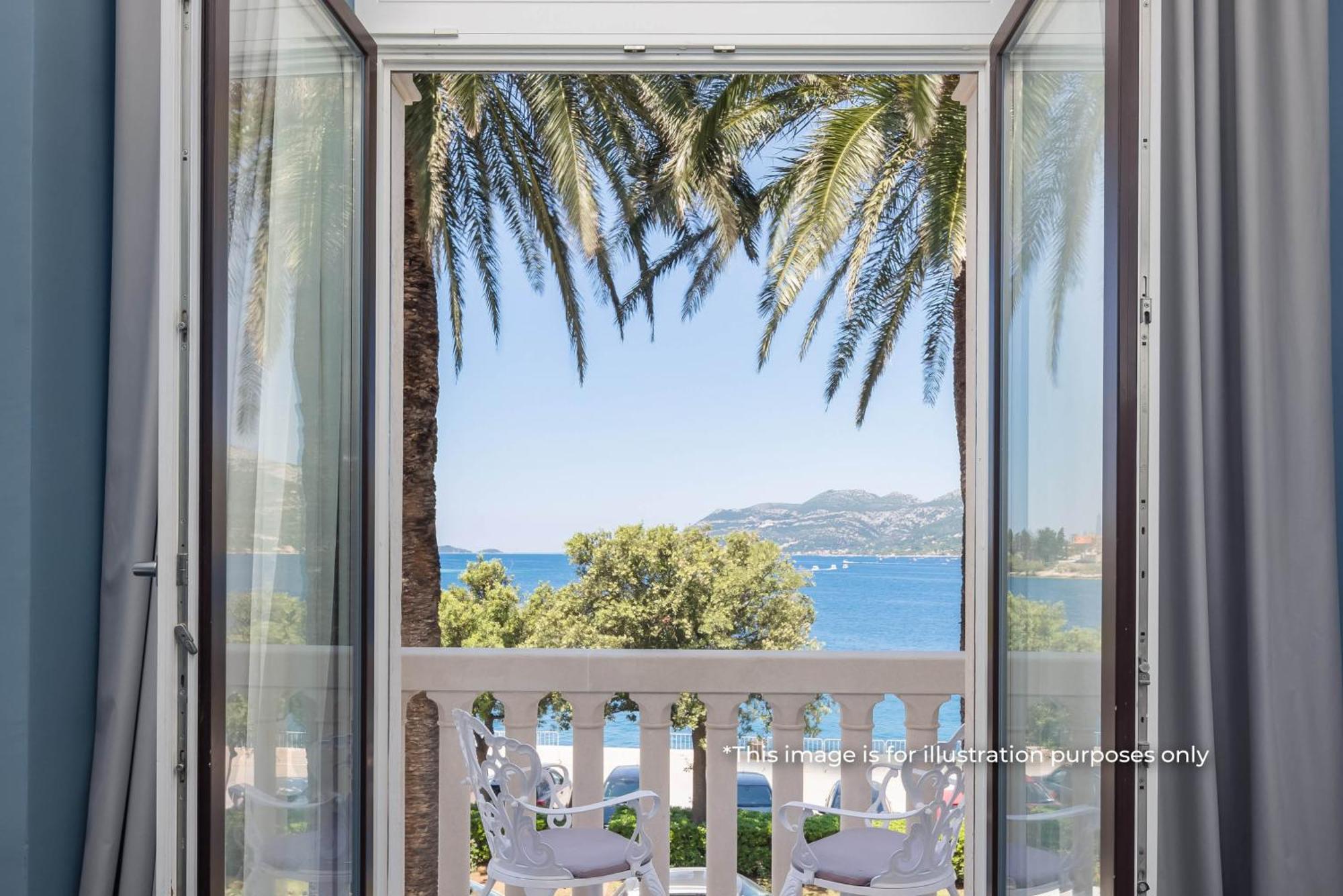 Luxe Suite met Balkon en Uitzicht op Zee