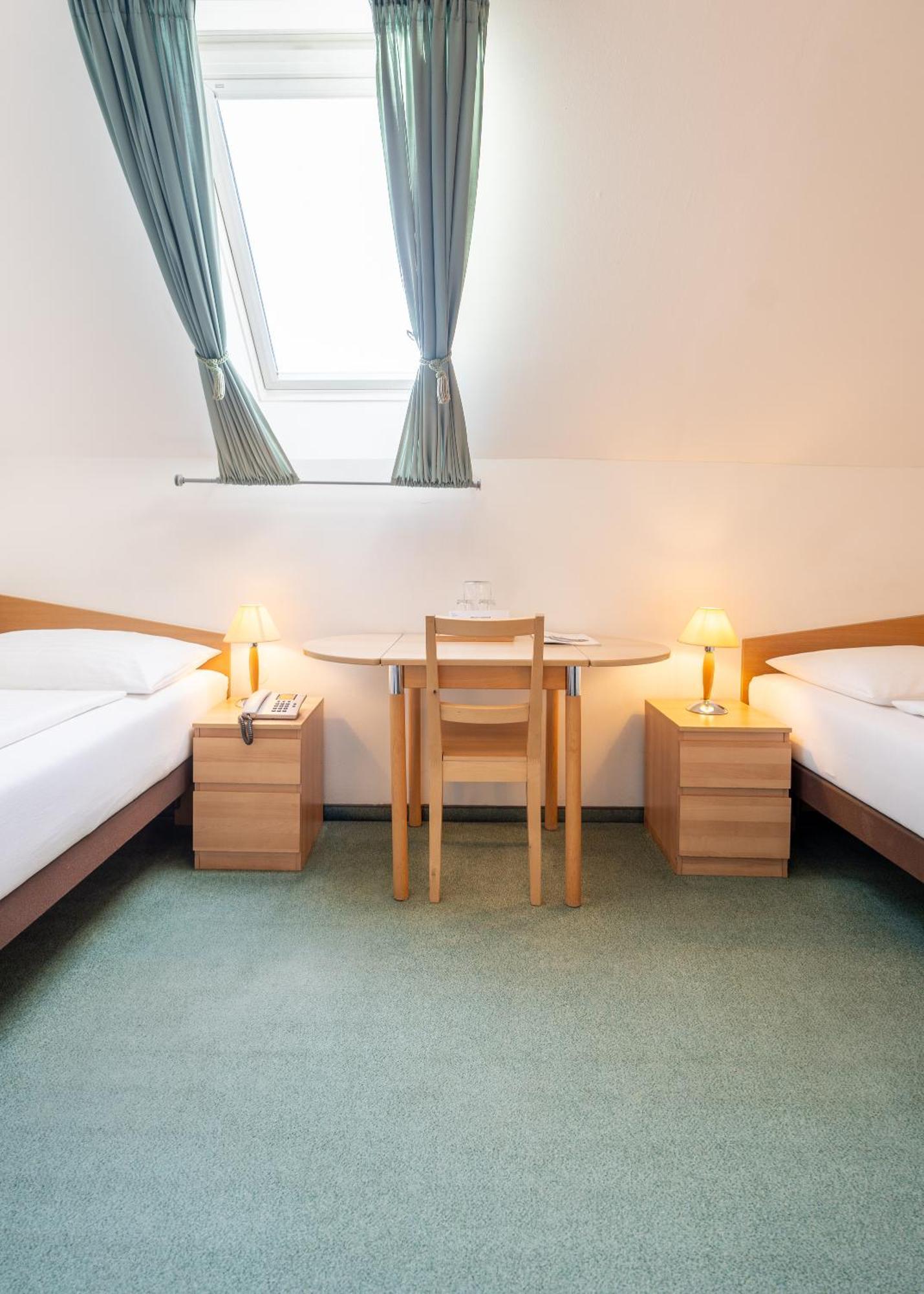 Economy Double Room Attic,1742596705:JPEG