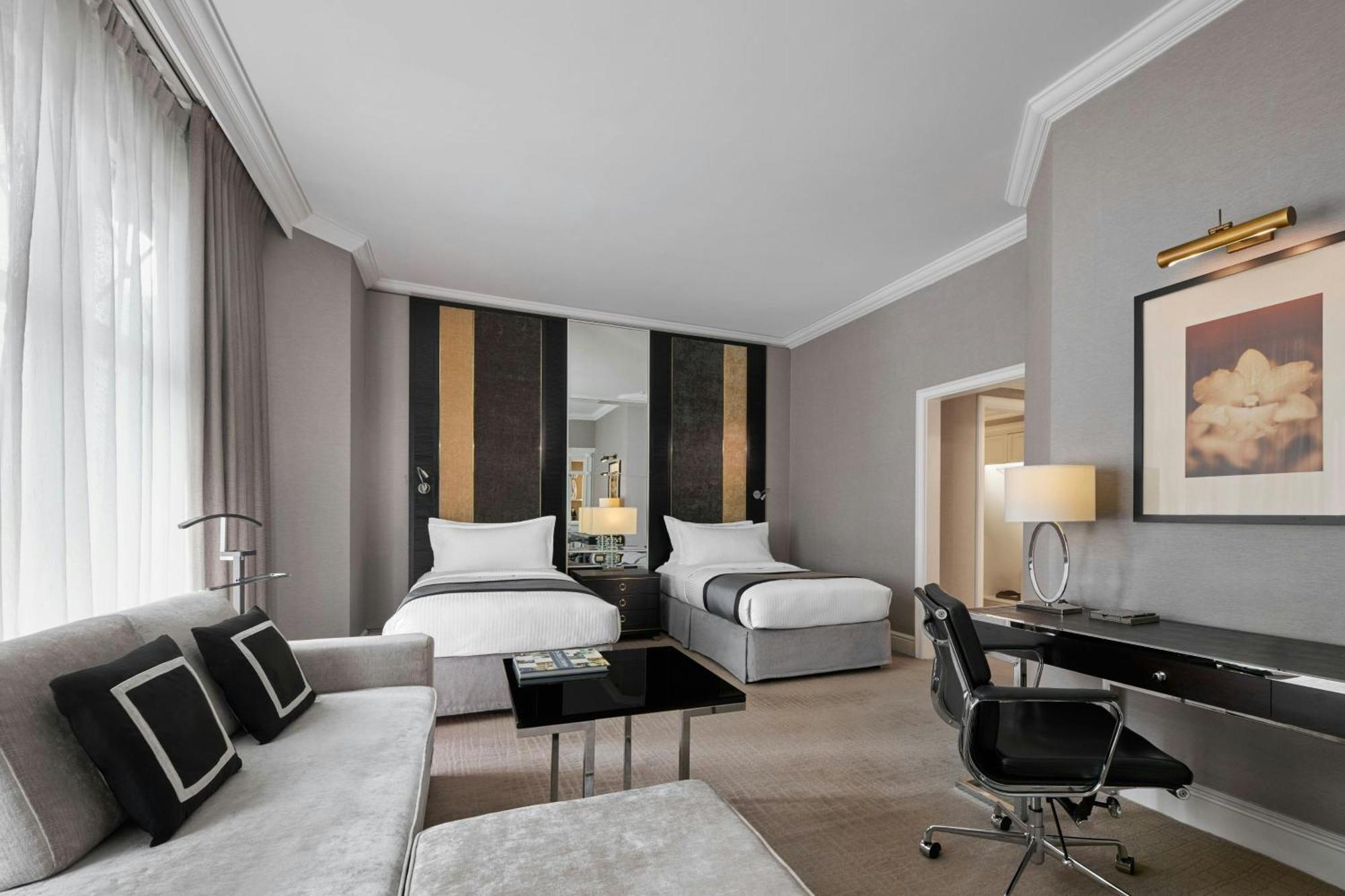 Executive Deluxe Twin Room