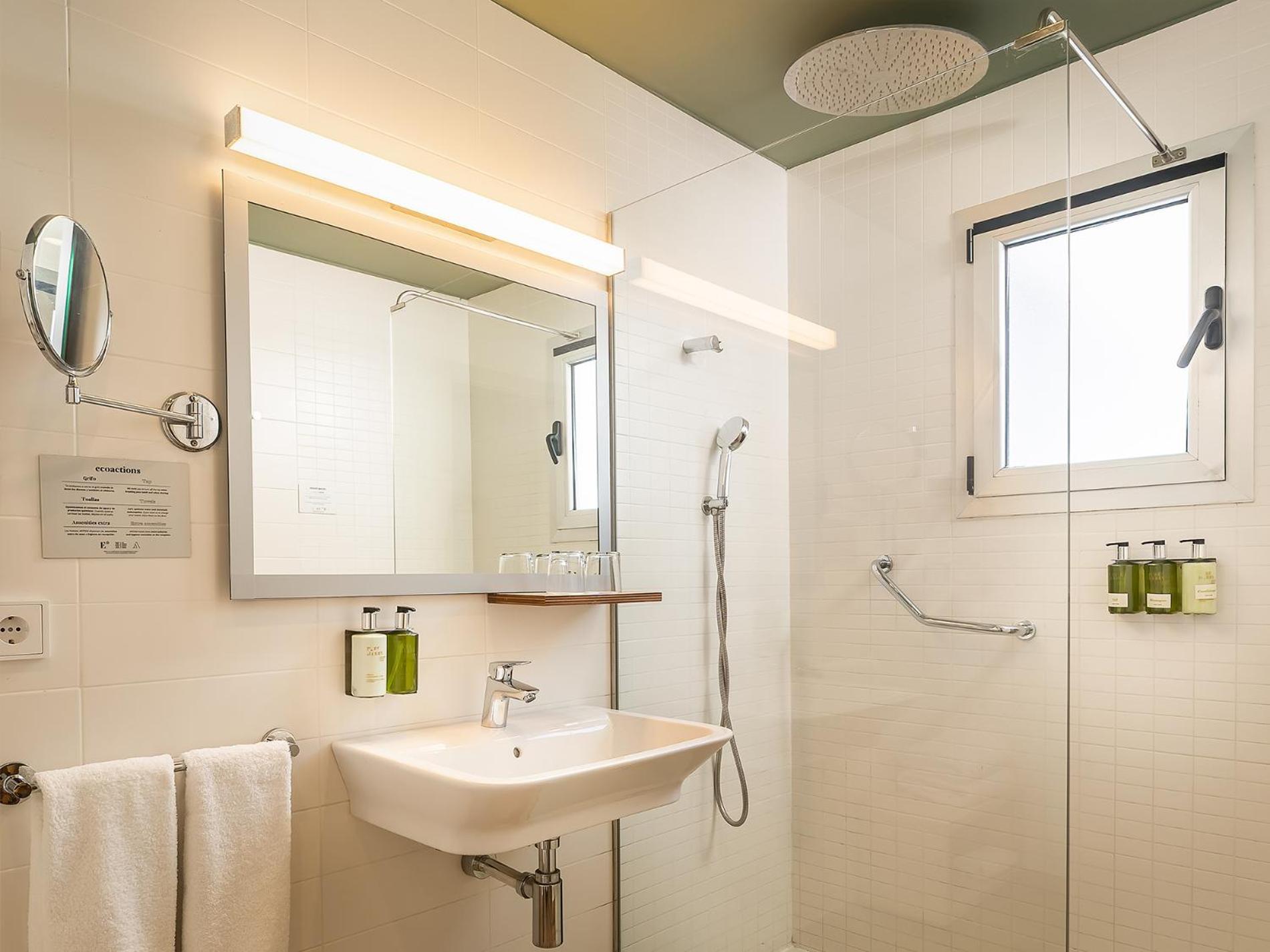 Economy Double or Twin Room
