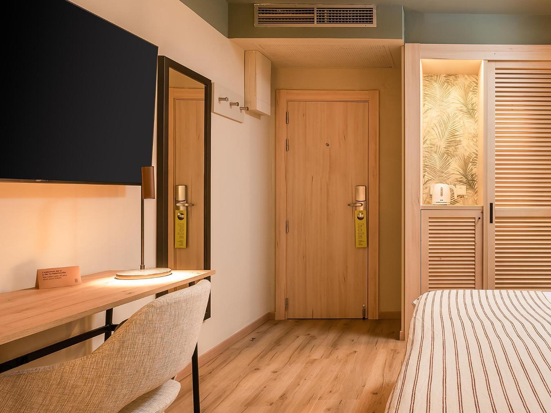 Economy Double or Twin Room