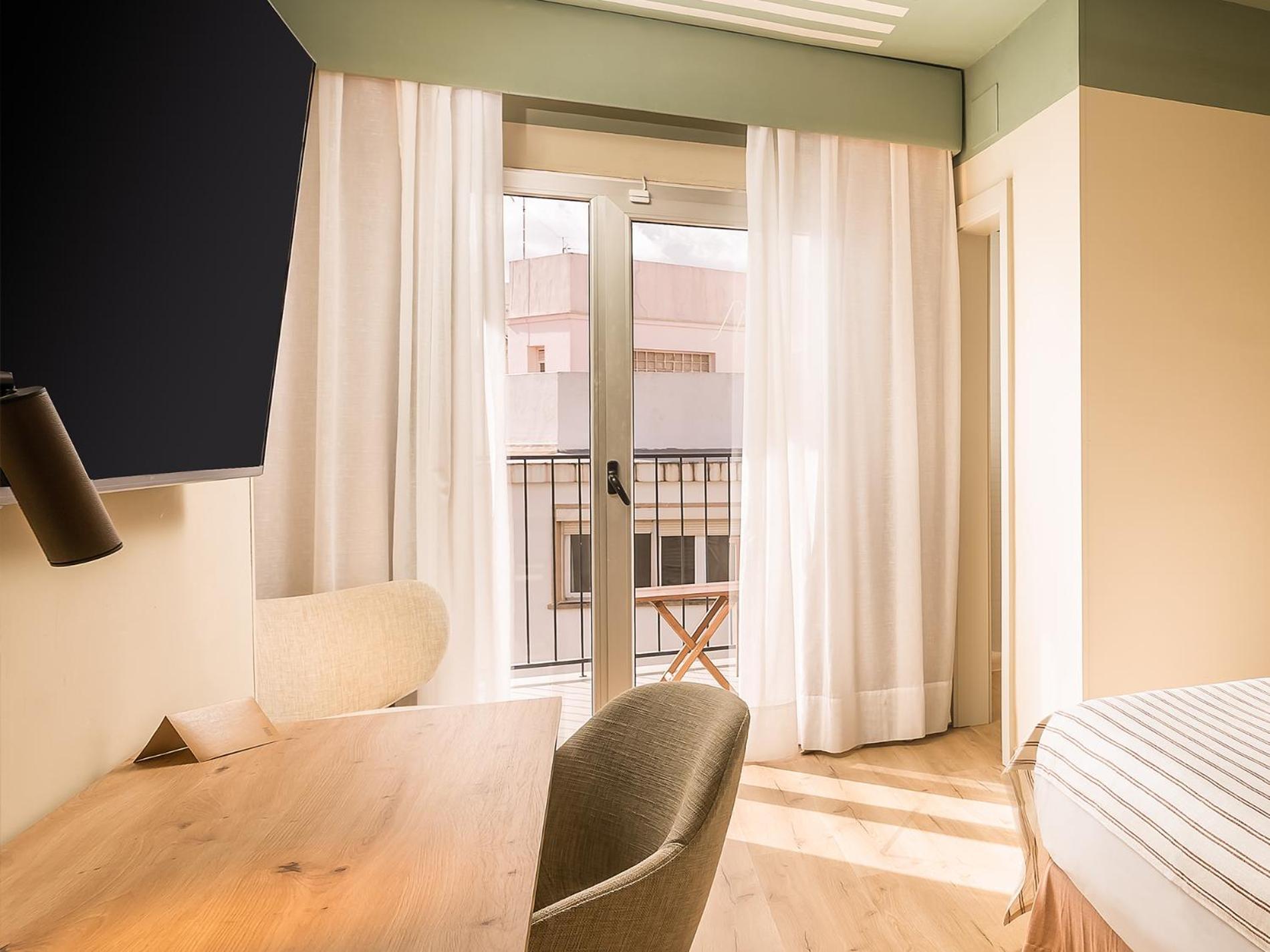 Double or Twin Room City View