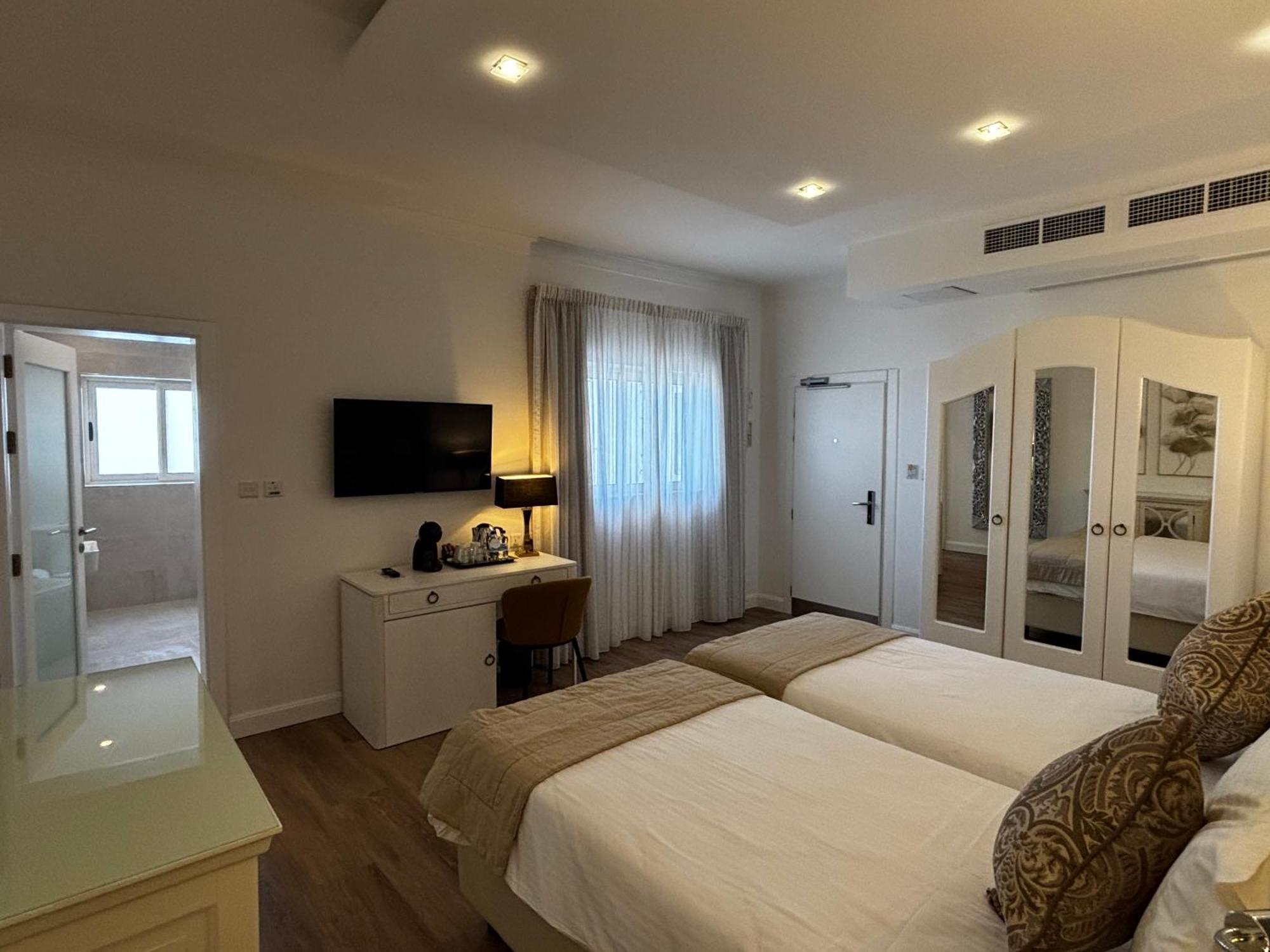 Superior Double or Twin Room Sea View