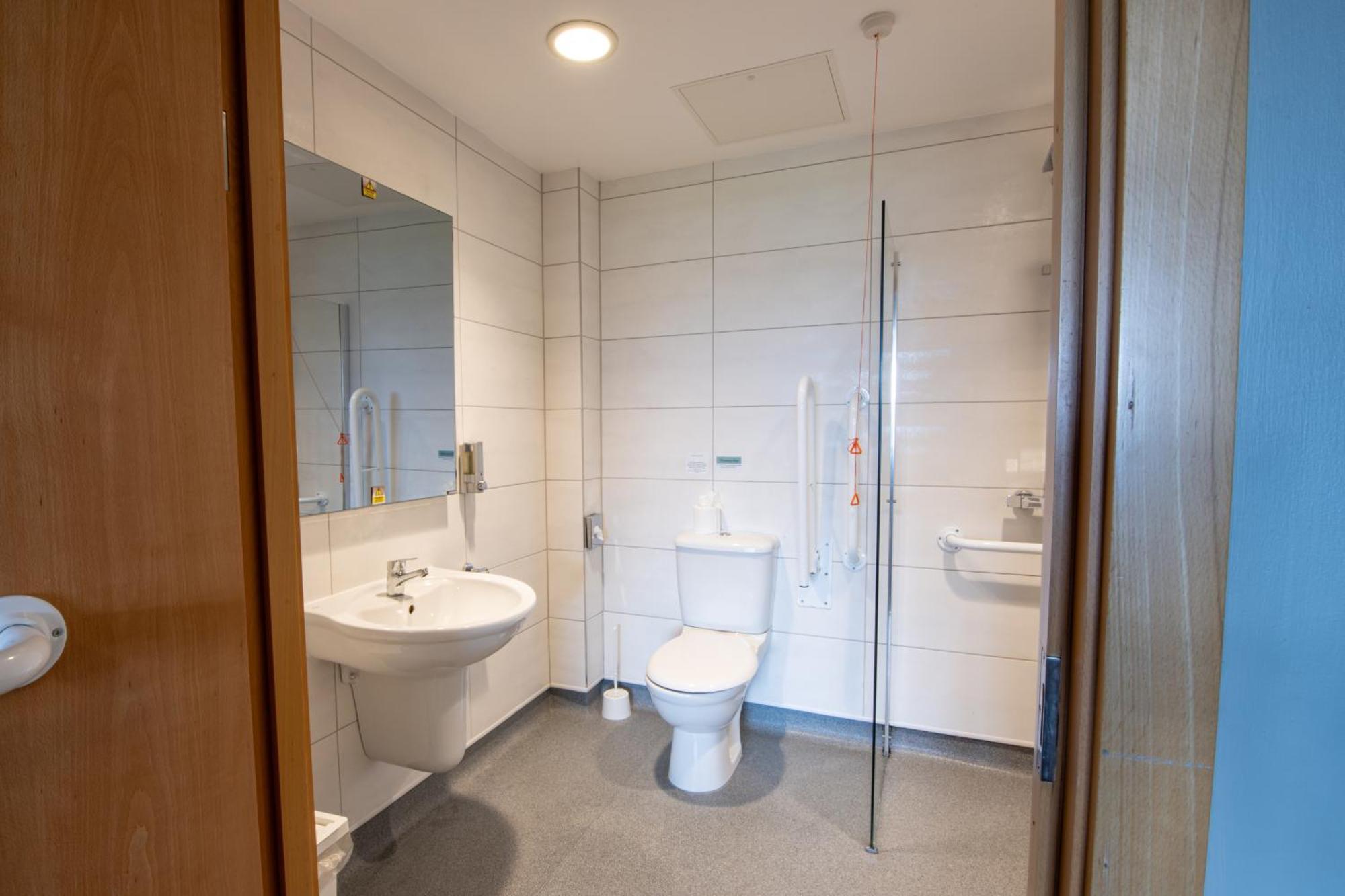 Double or Twin Room Disability Access