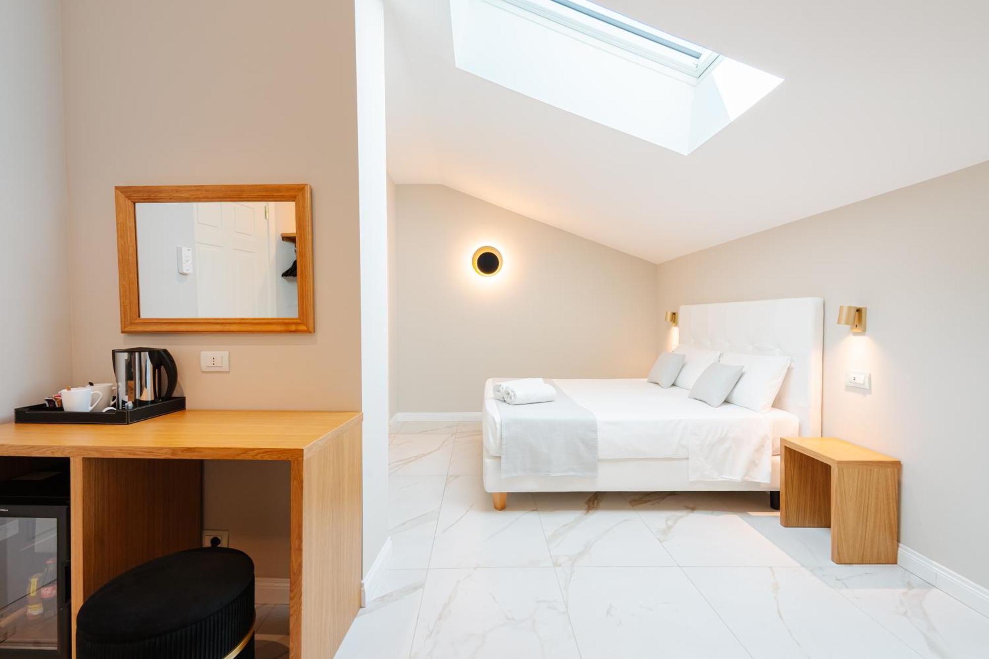 Double or Twin Room Attic