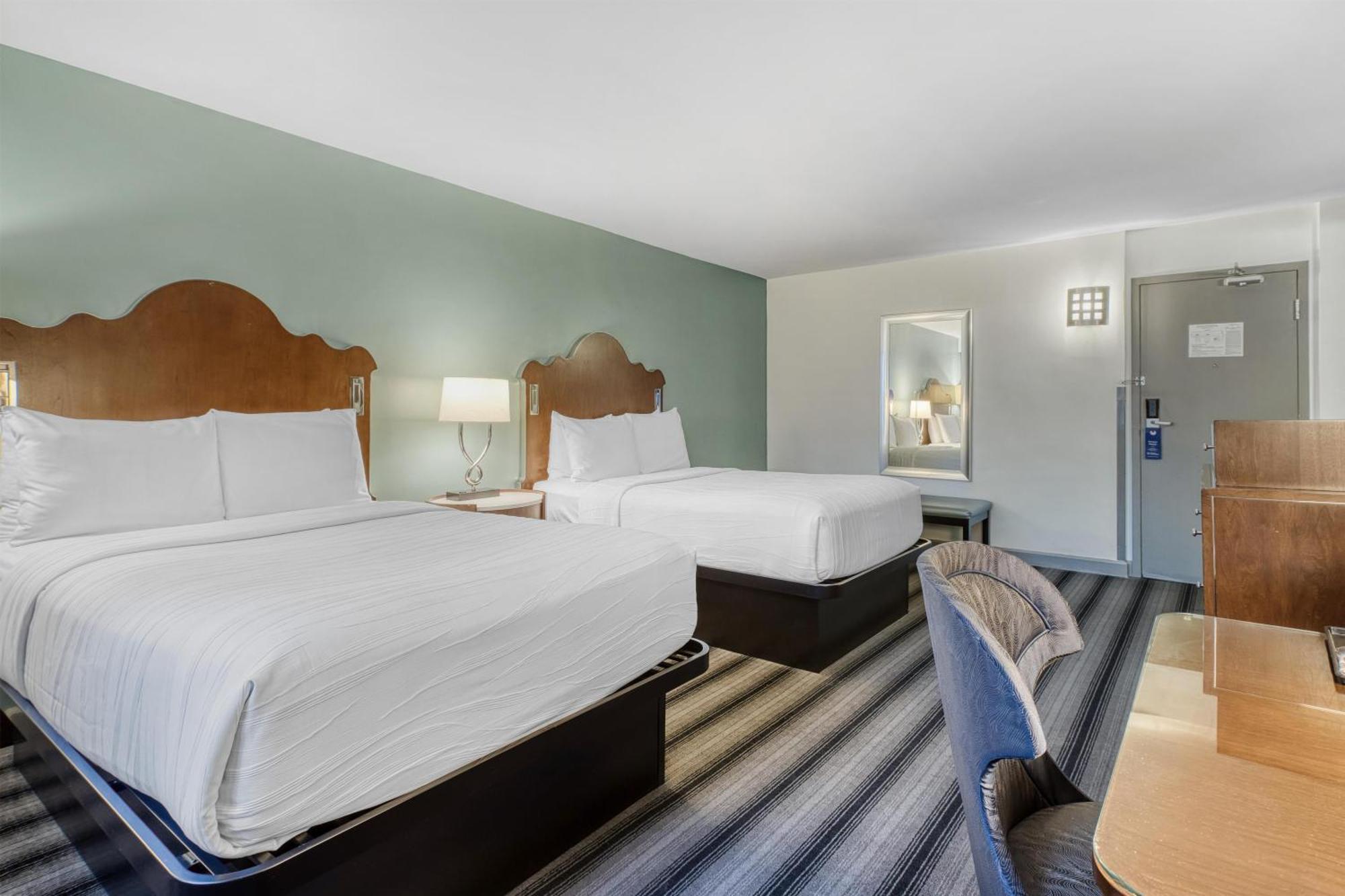 Larger Double Room Two Double Beds