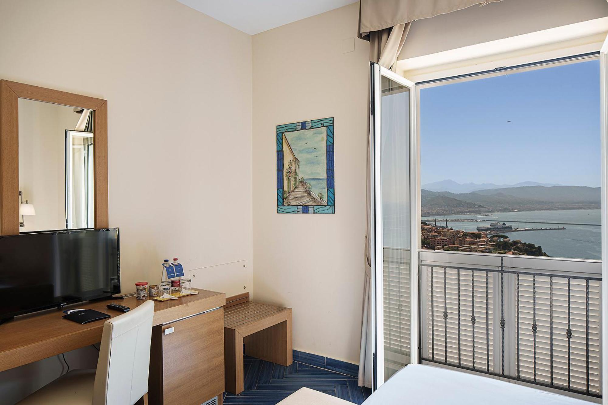 Superior Double Room Sea View