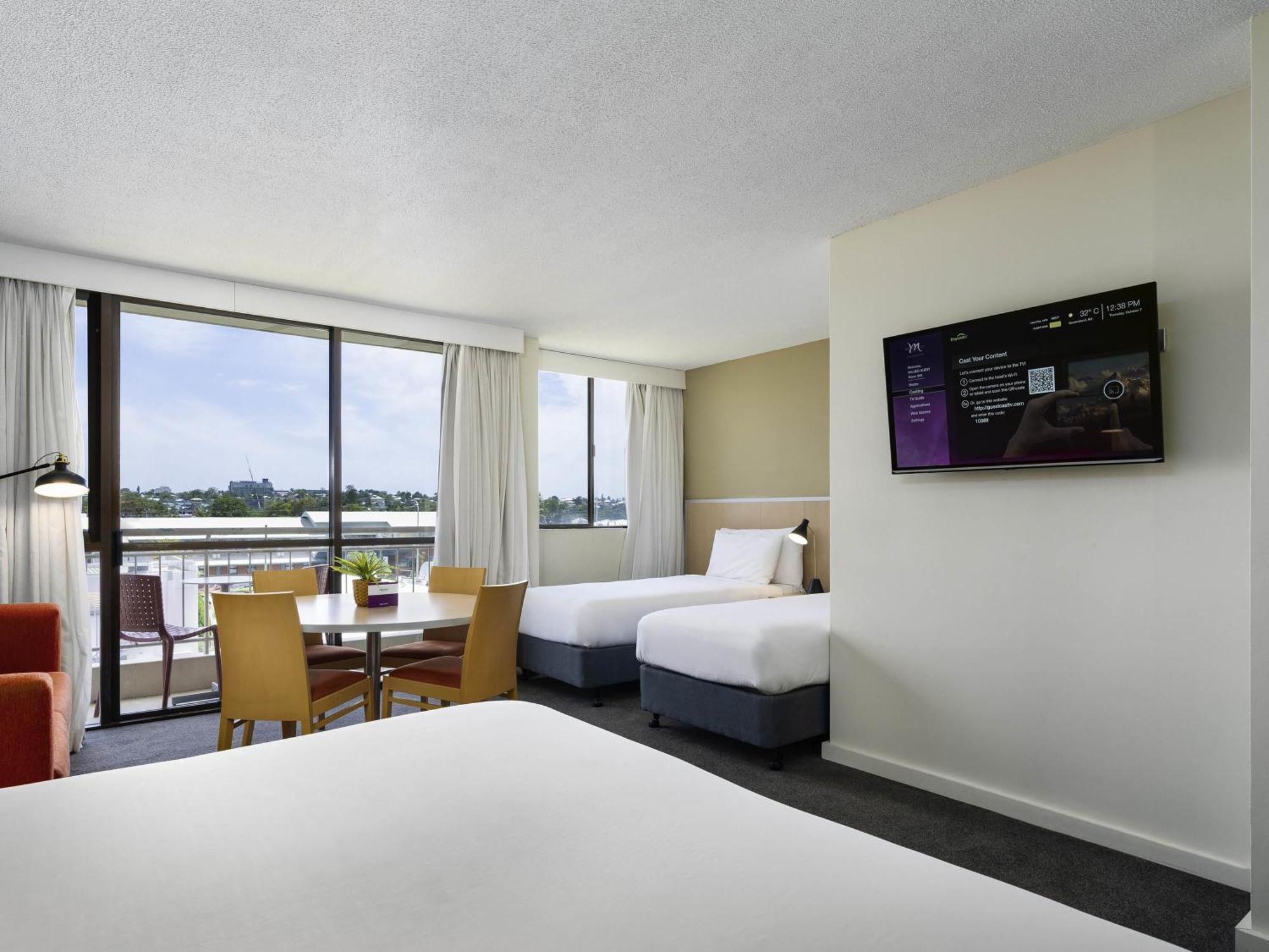 Superior Room with Two Zip Beds - City Side