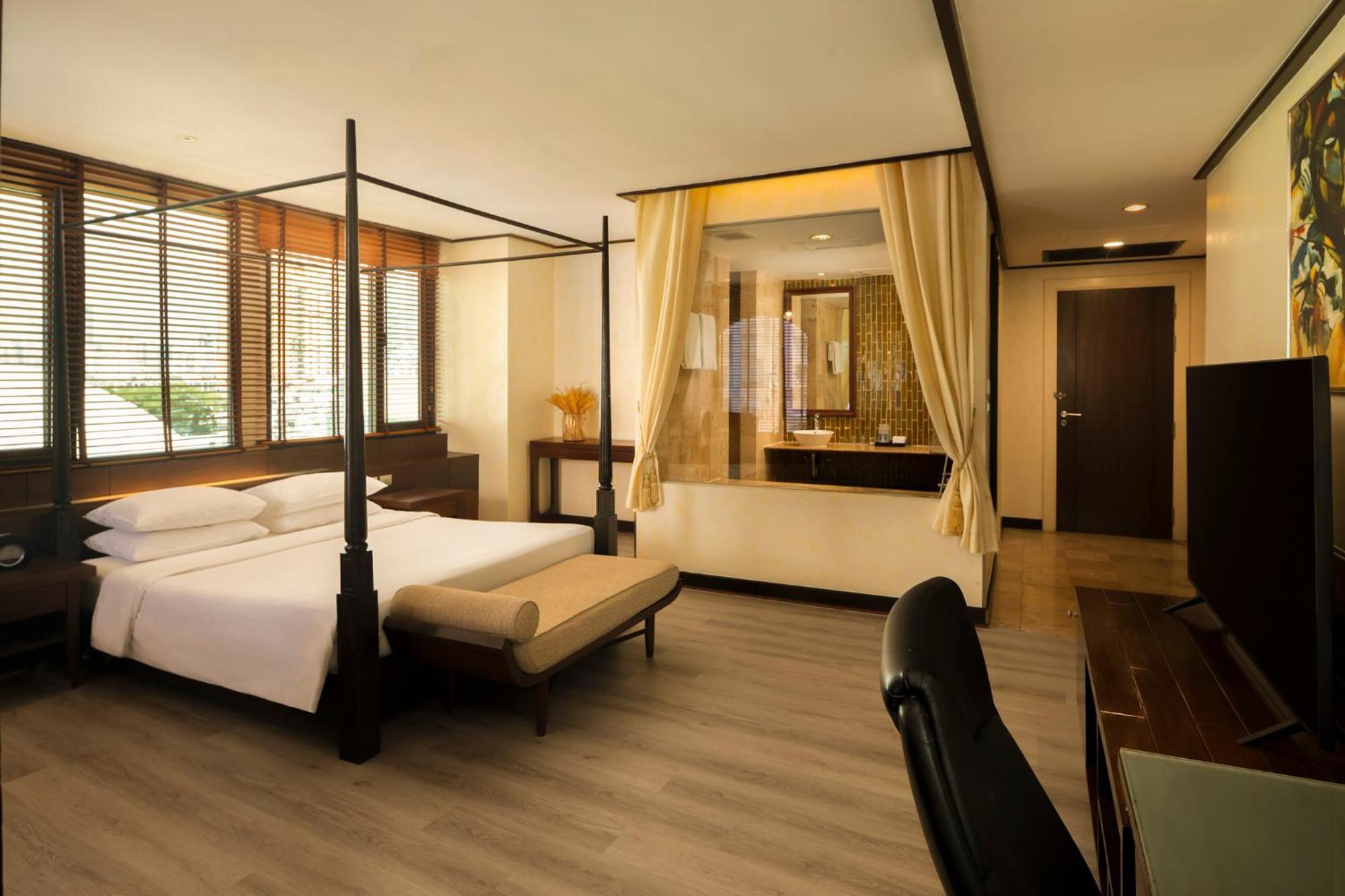 Deluxe Room (Corner Wing),700006723:JPEG