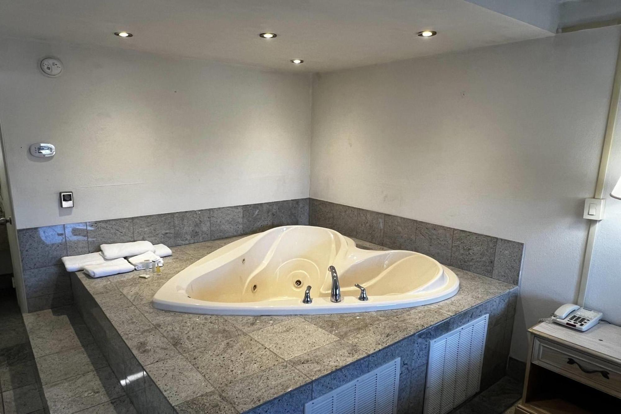 Suite Estudio - 1 cama grande - Fumadores 