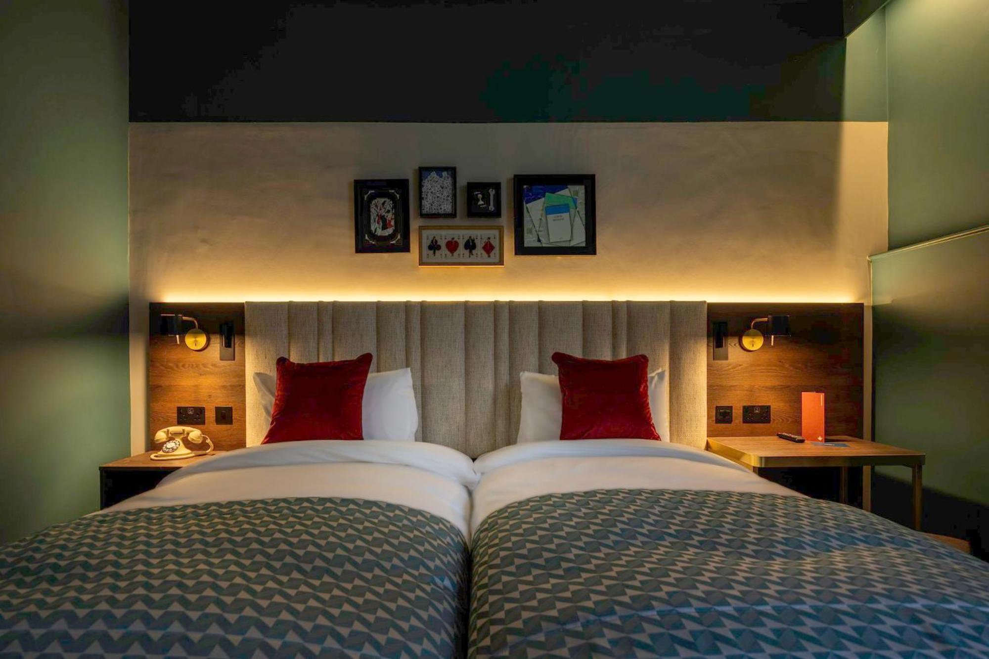 Standard Room Two Single Beds