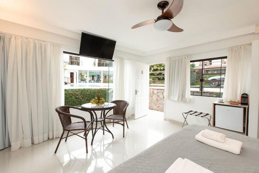Superior Suite Pool Front