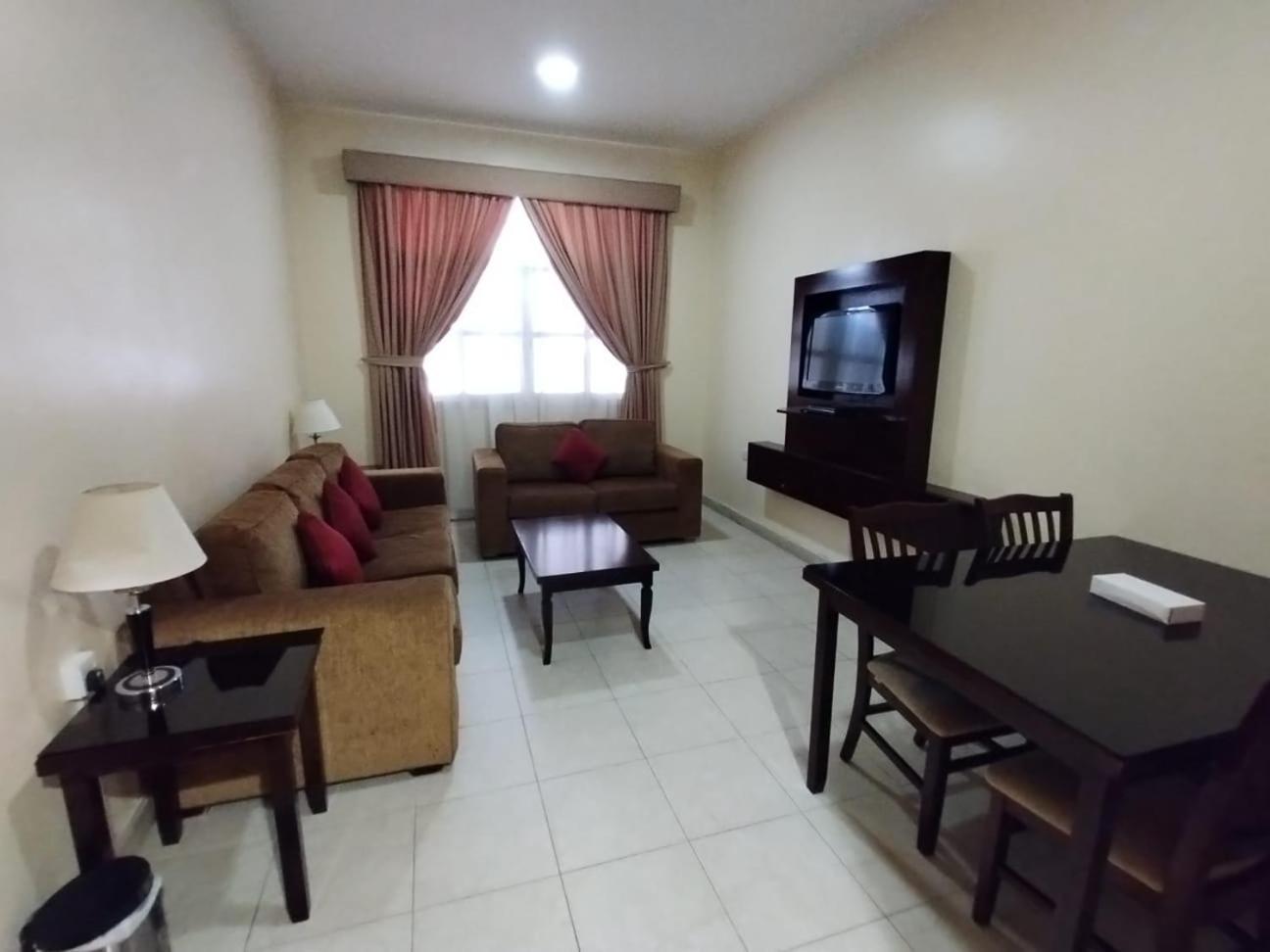 1-Bedroom Suite