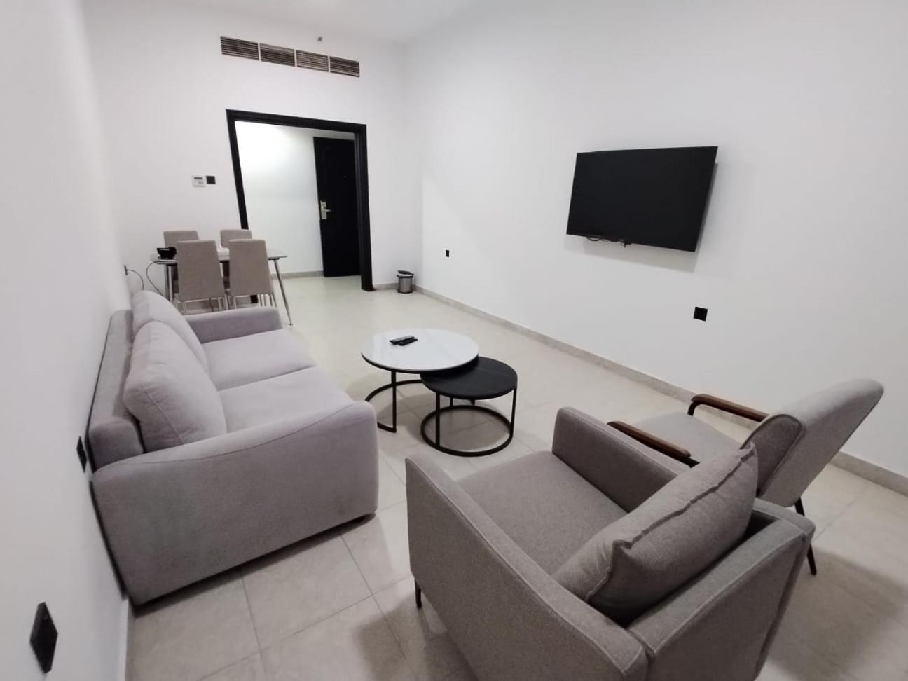 1-Bedroom Suite