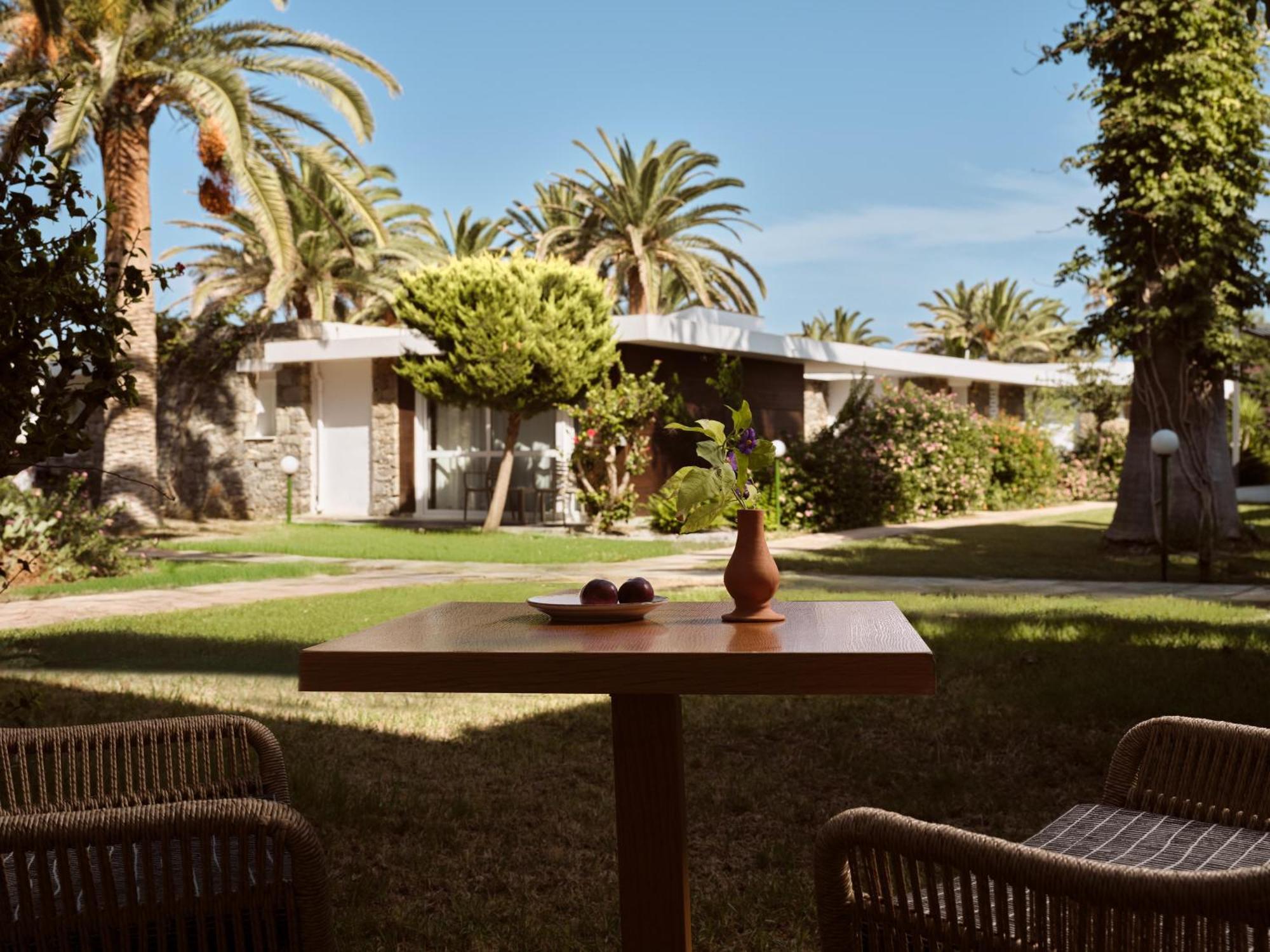 Standard Twin Room Garden View