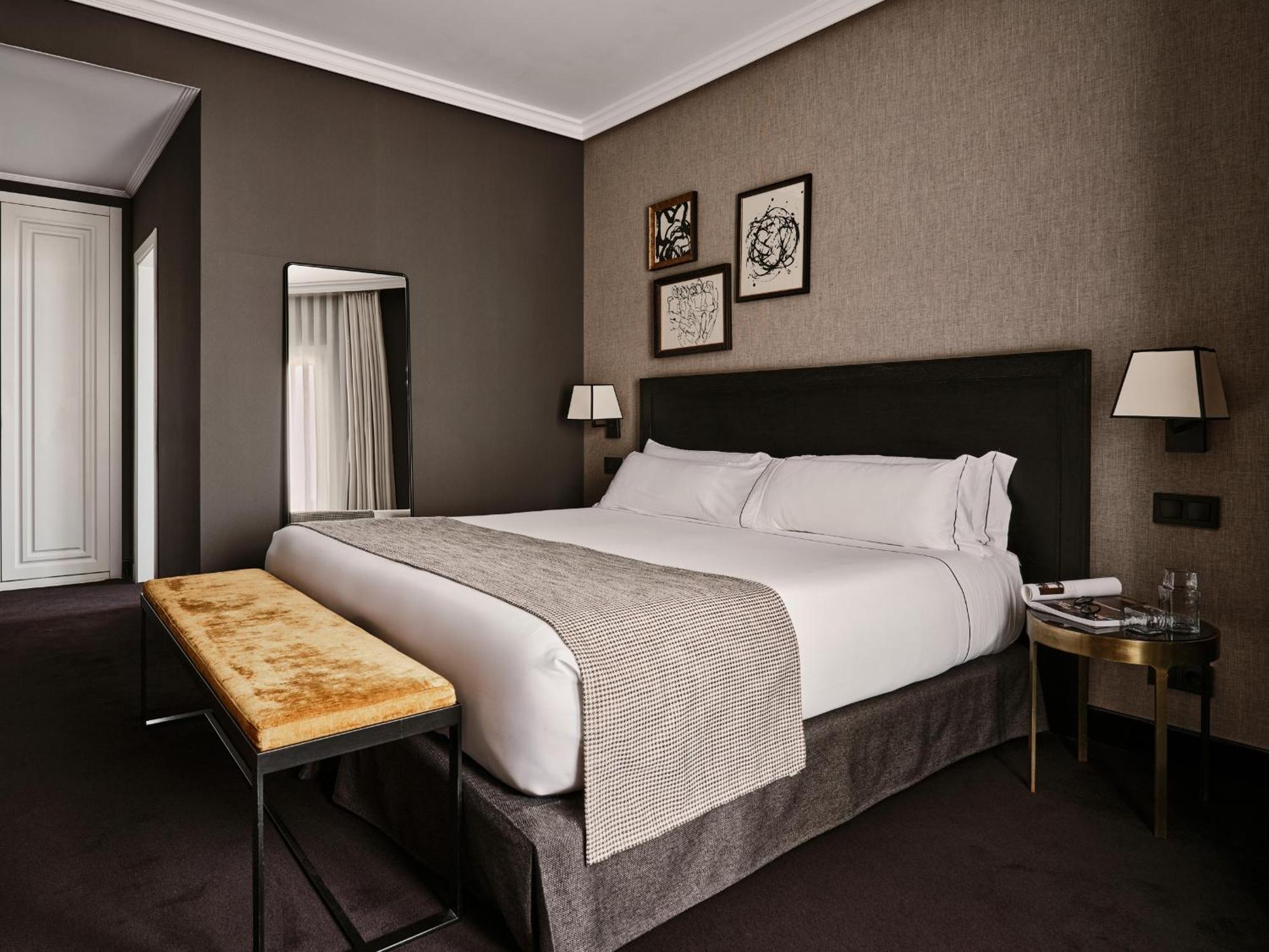 Deluxe Double Room Balcony,1742648743:JPEG