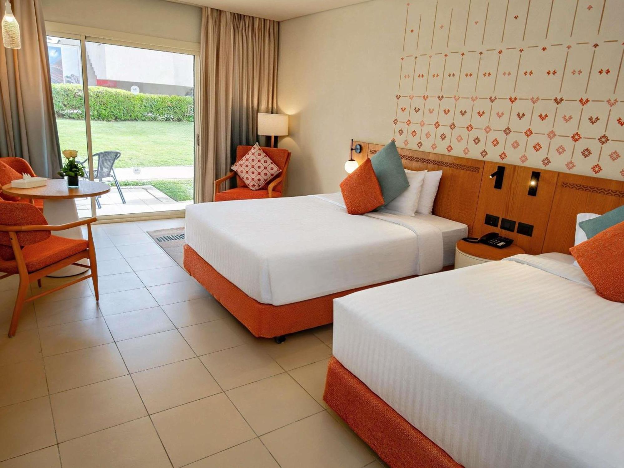 Superior Twin Room Garden View Beach Side
