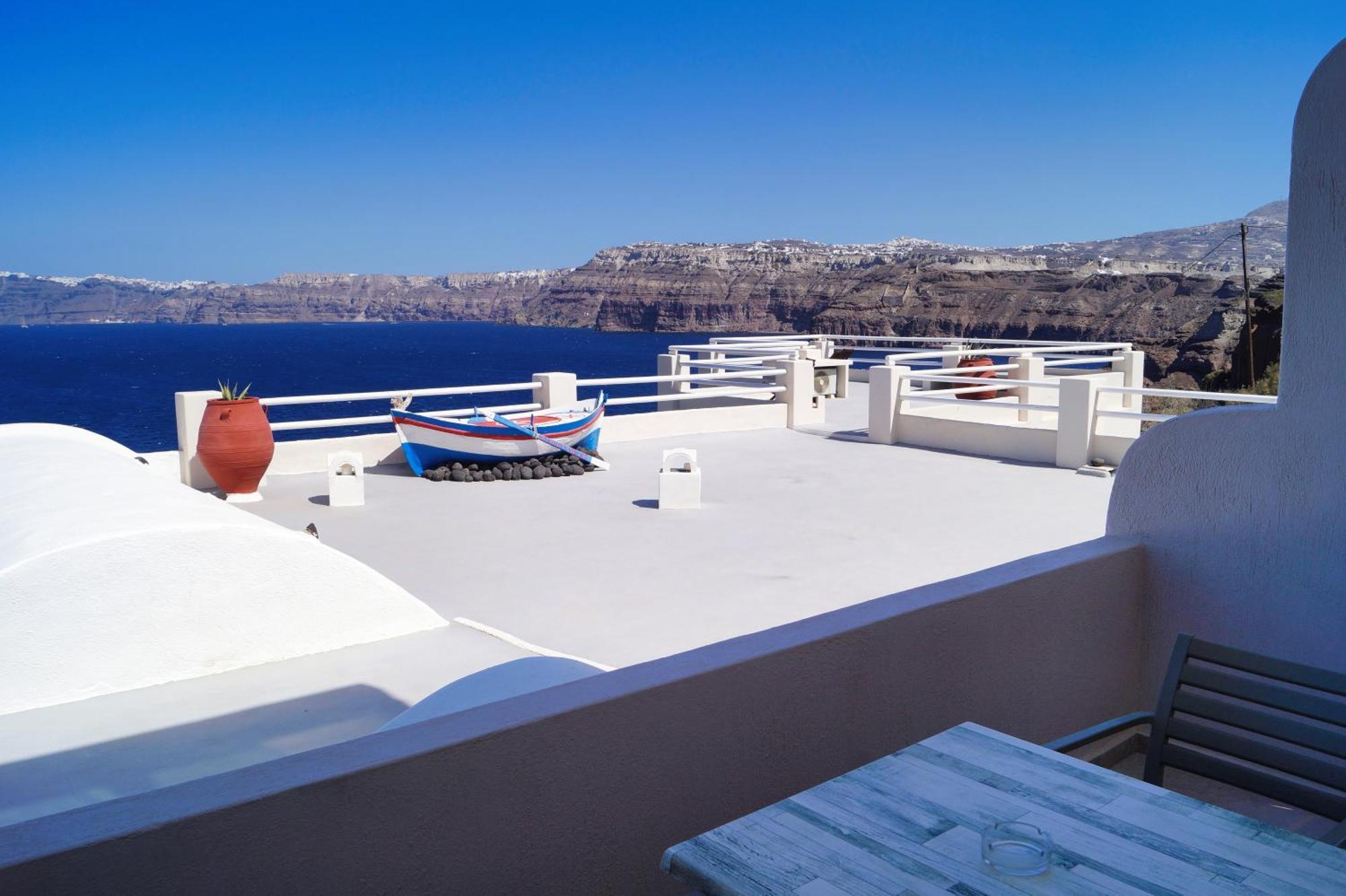 Standard Double Room Sea Caldera Volcano View